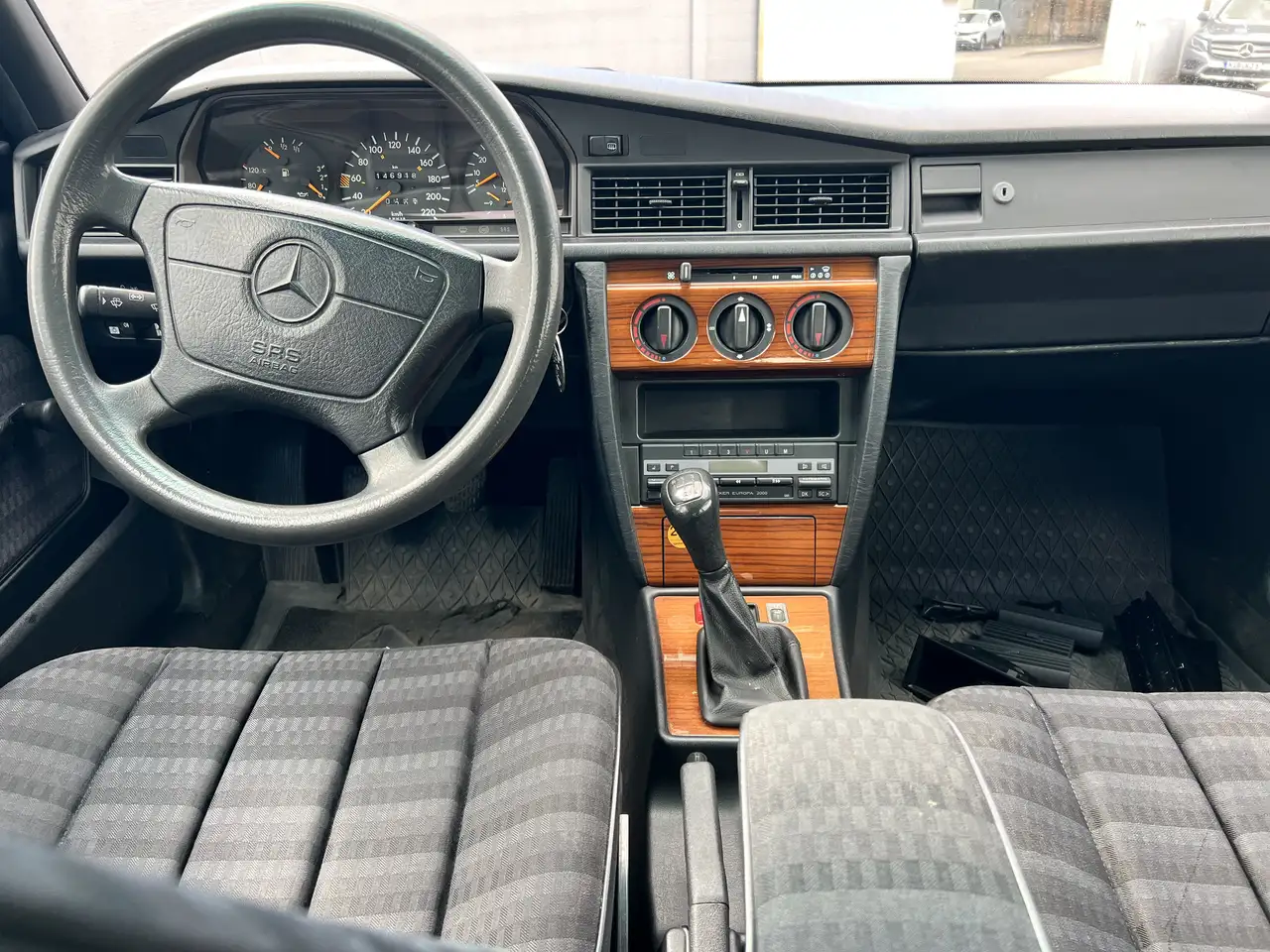 Mercedes-Benz 190 E 2.0, foto 7
