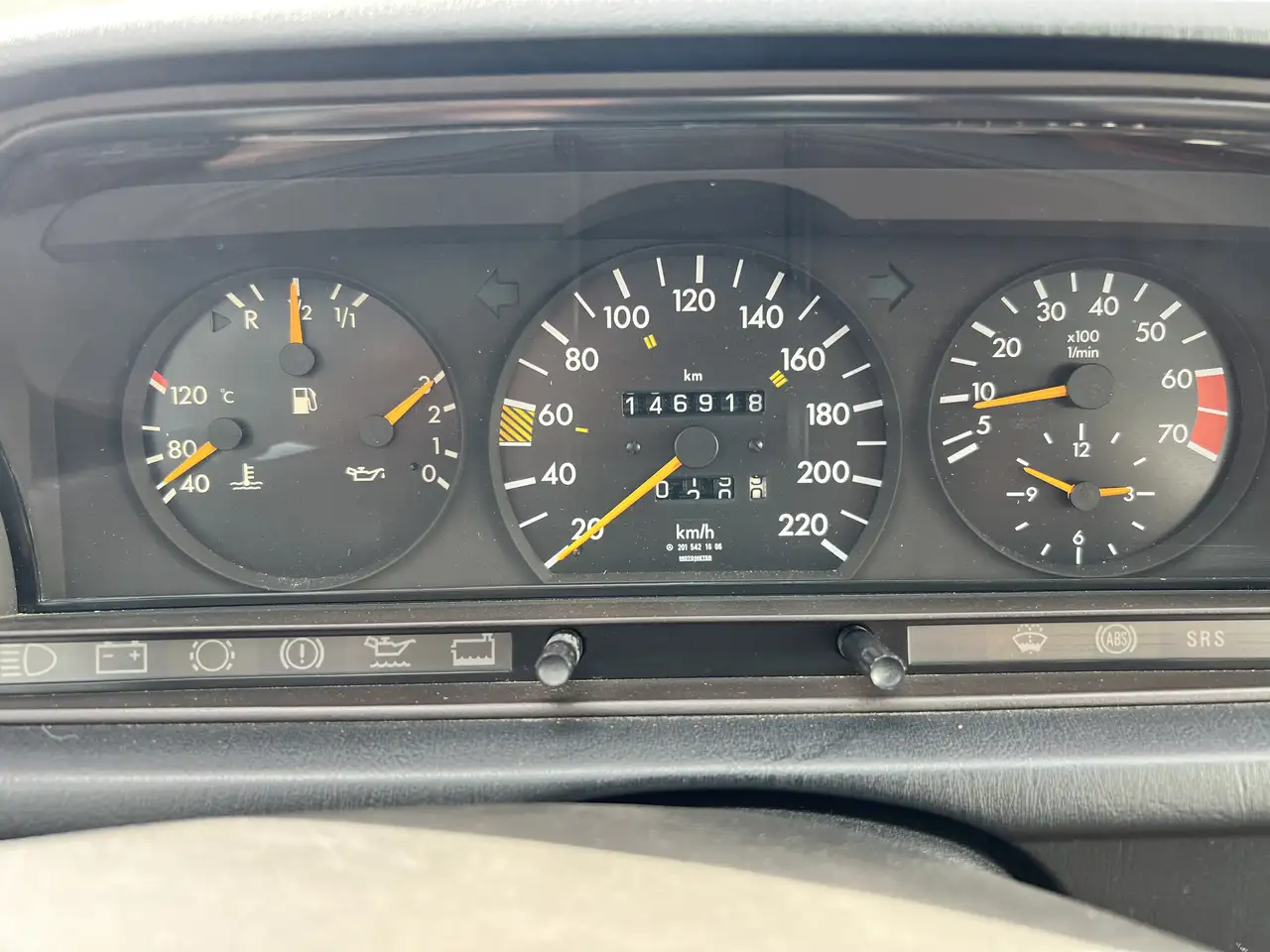 Mercedes-Benz 190 E 2.0, foto 9