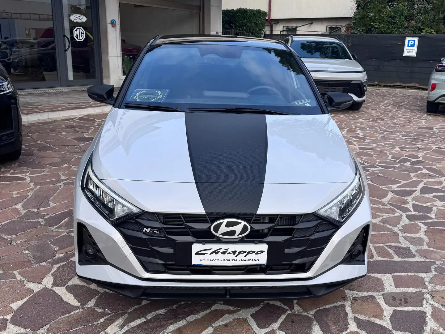 Hyundai i20 i20 1.0 t-gdi NLine Carbon dct Gris - 2