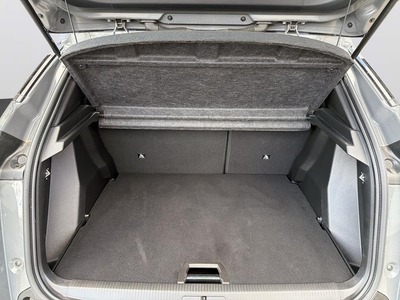 Peugeot 2008 Allure 130 KLIMA+PDC+SITZHZG — photo 8