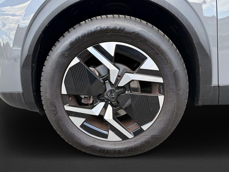Peugeot 2008 Allure 130 KLIMA+PDC+SITZHZG — photo 9