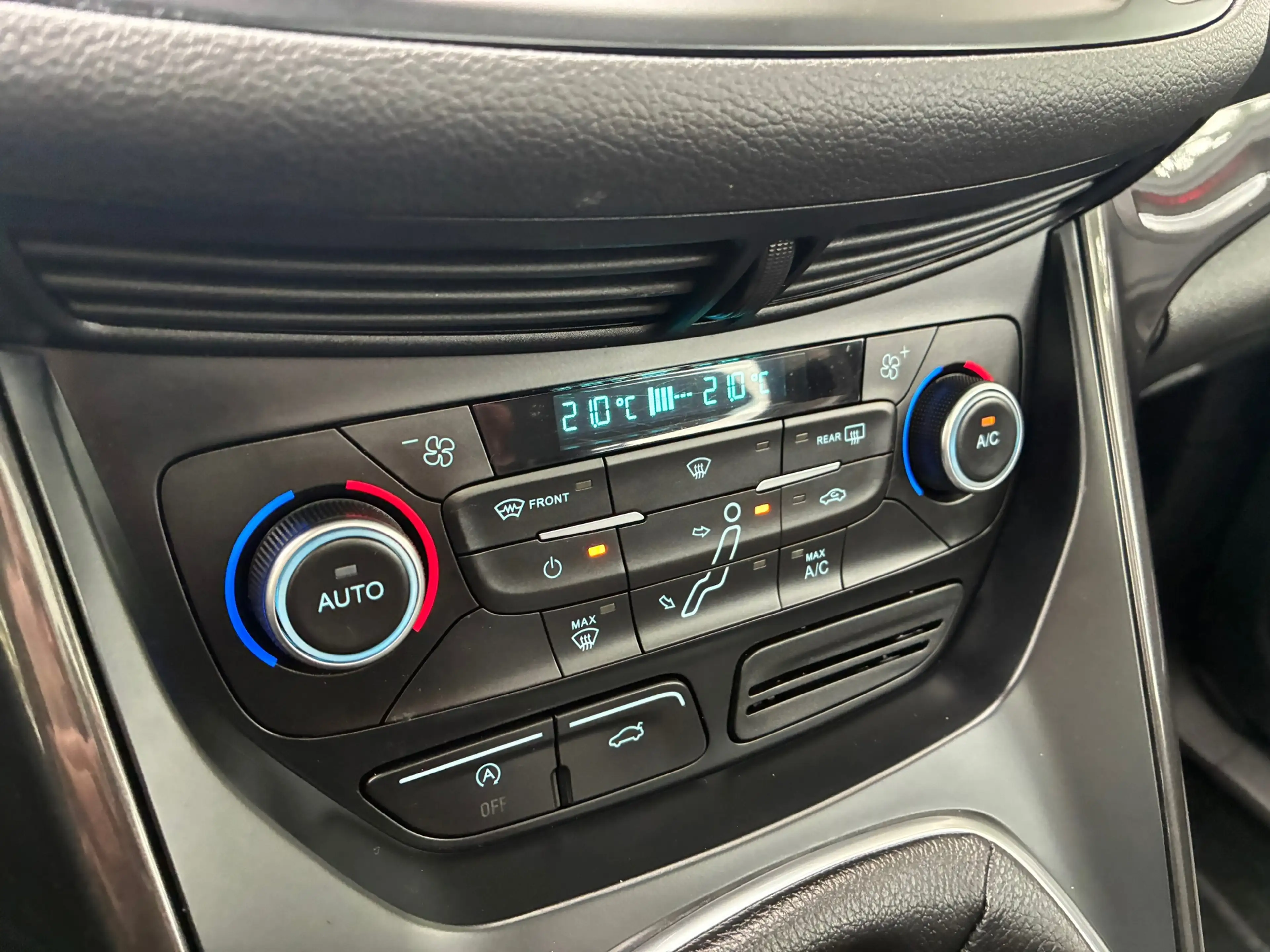 Ford C-Max 1.0 Titanium | Pano + Cruise + Clima Nu € 6.975,-! — photo 22
