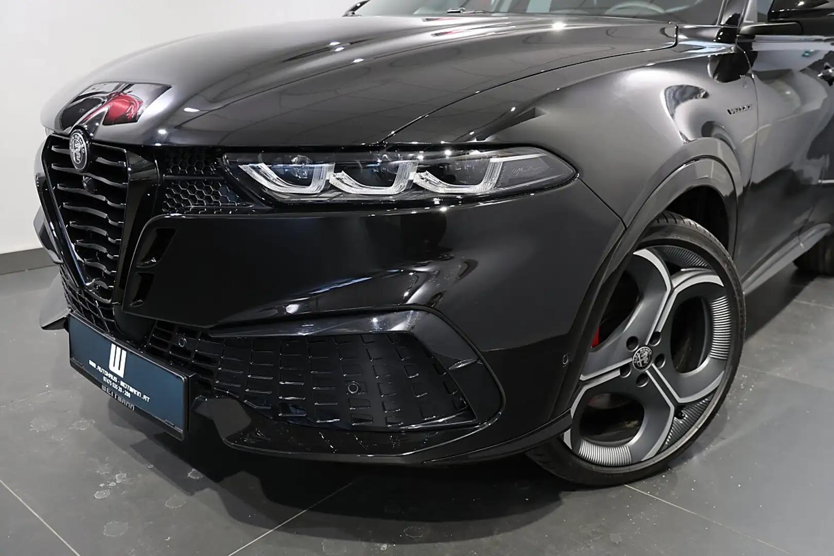 Alfa Romeo Tonale 1.5 175PS Ibrida FWD VELOCE MY26 Schwarz - 2