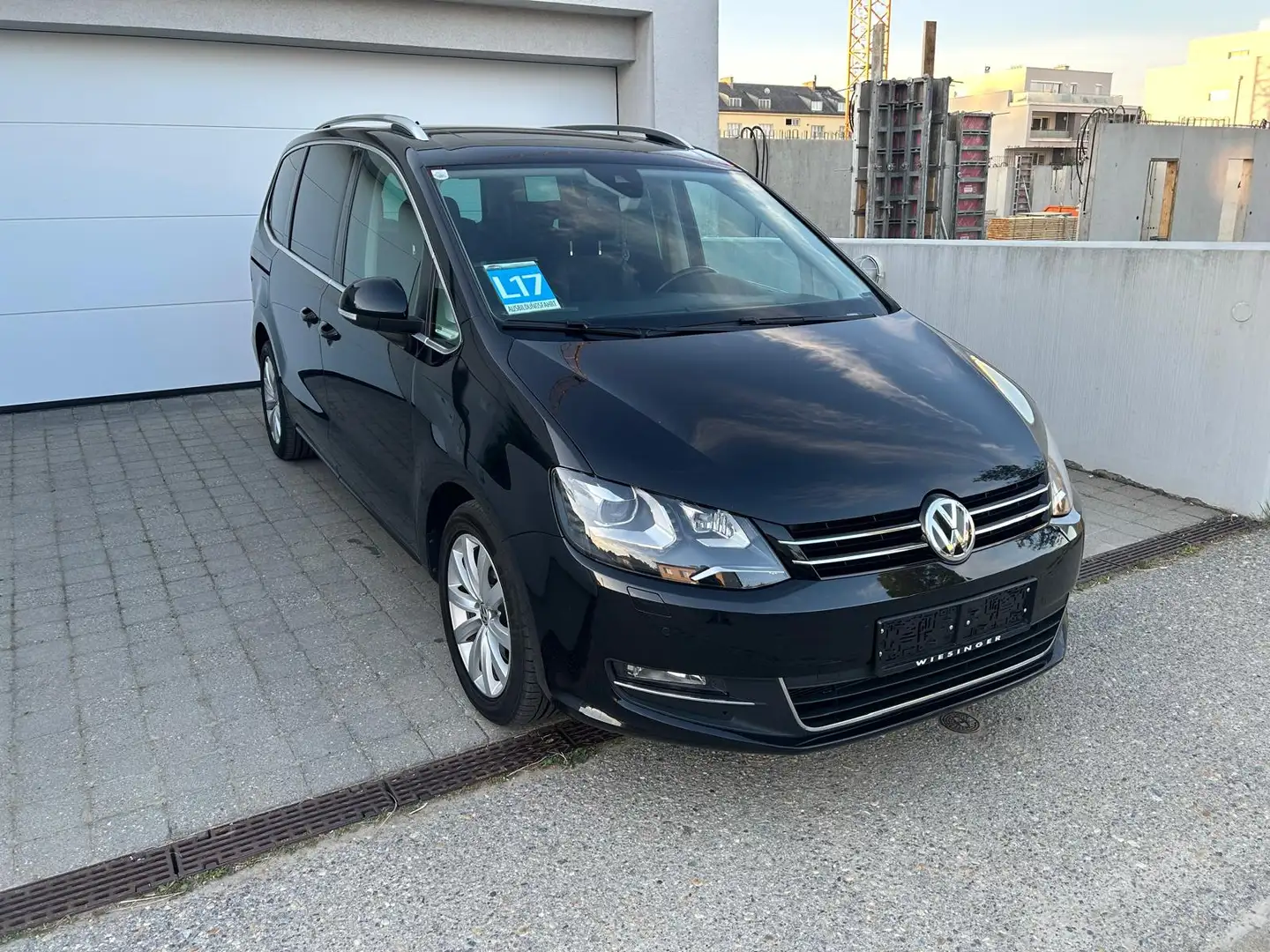 Volkswagen Sharan Sharan Highline BMT SCR 2,0 TDI 4Motion Highline Schwarz - 2