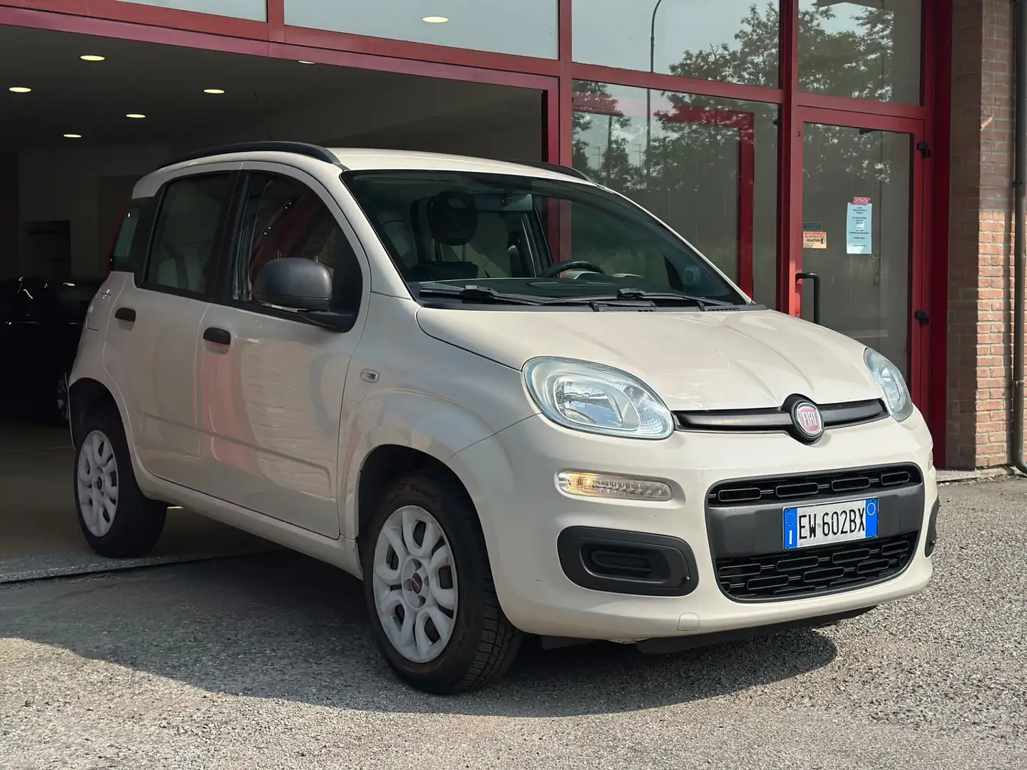 Fiat Panda 0.9 TwinAir Turbo Natural Power Easy Beige - 2