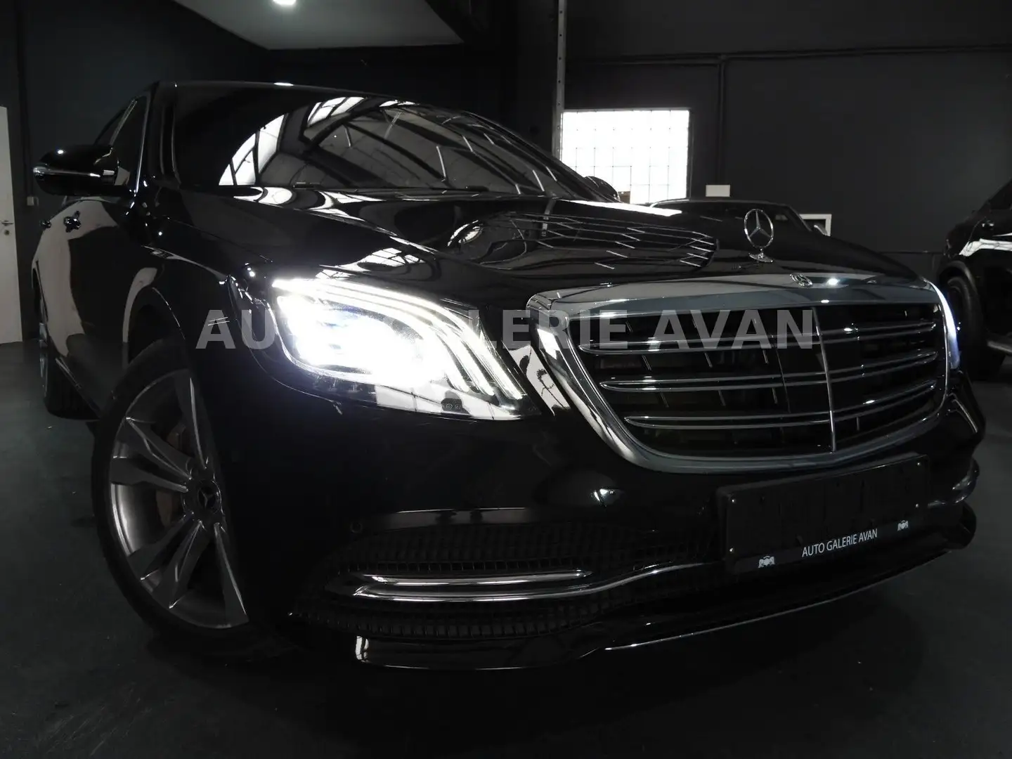 Mercedes-Benz S 560 4MATIC L/MEMORY/HUD/PANO/MASSAGE/BURMESTER Noir - 1