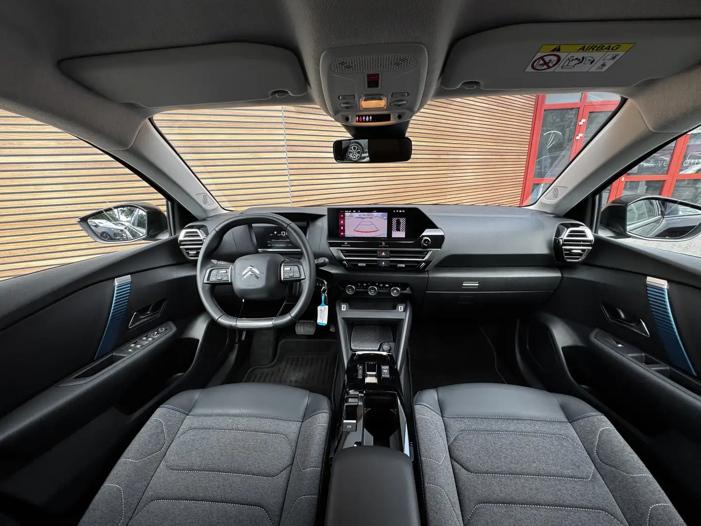 Citroen E-C4 Electric Feel Pack 50 kWh Navigatie / Camera / Cruise Zwart - 2