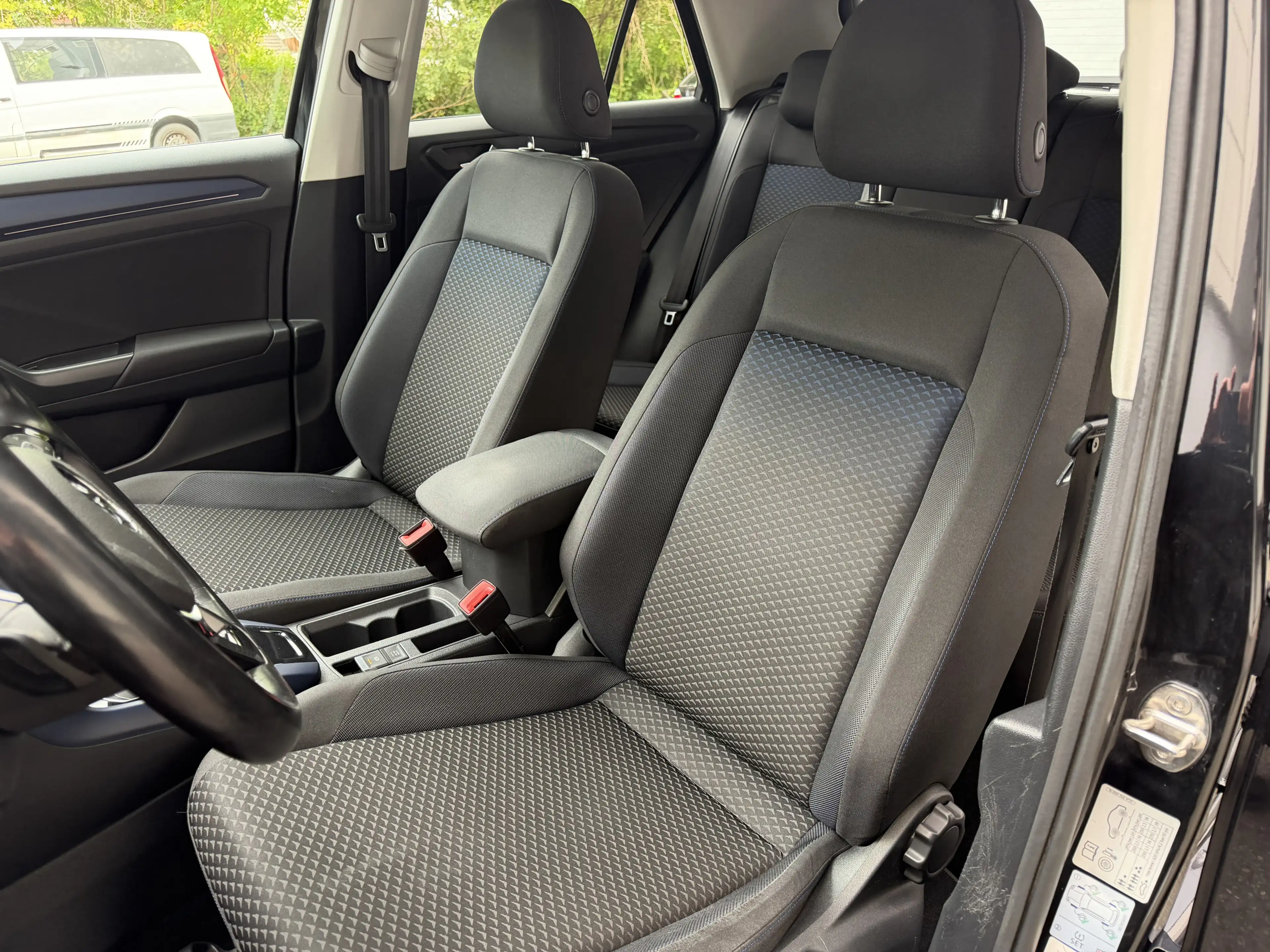 Volkswagen T-Roc United ACC Beats-Sound Standheizung AHK — photo 14