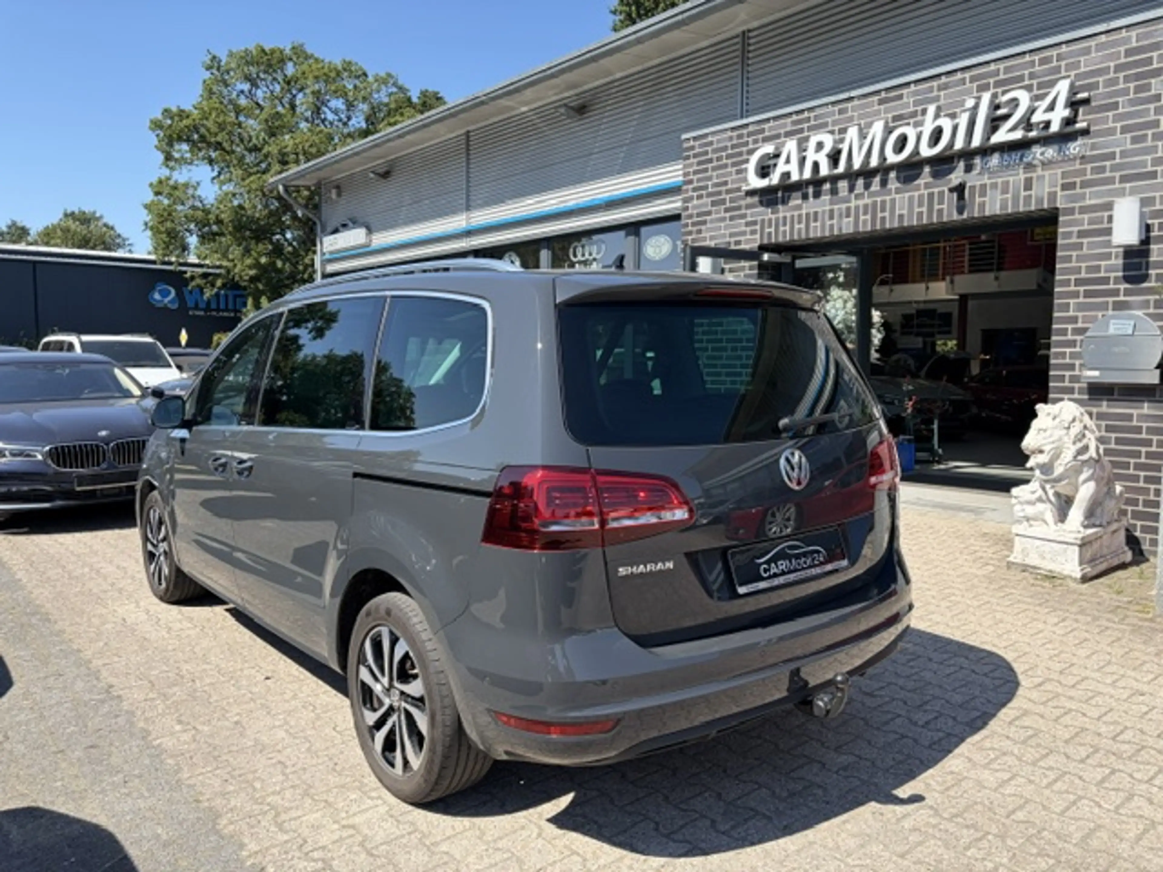 Volkswagen Sharan Sharan 1.4 TSI DSG Active — photo 6