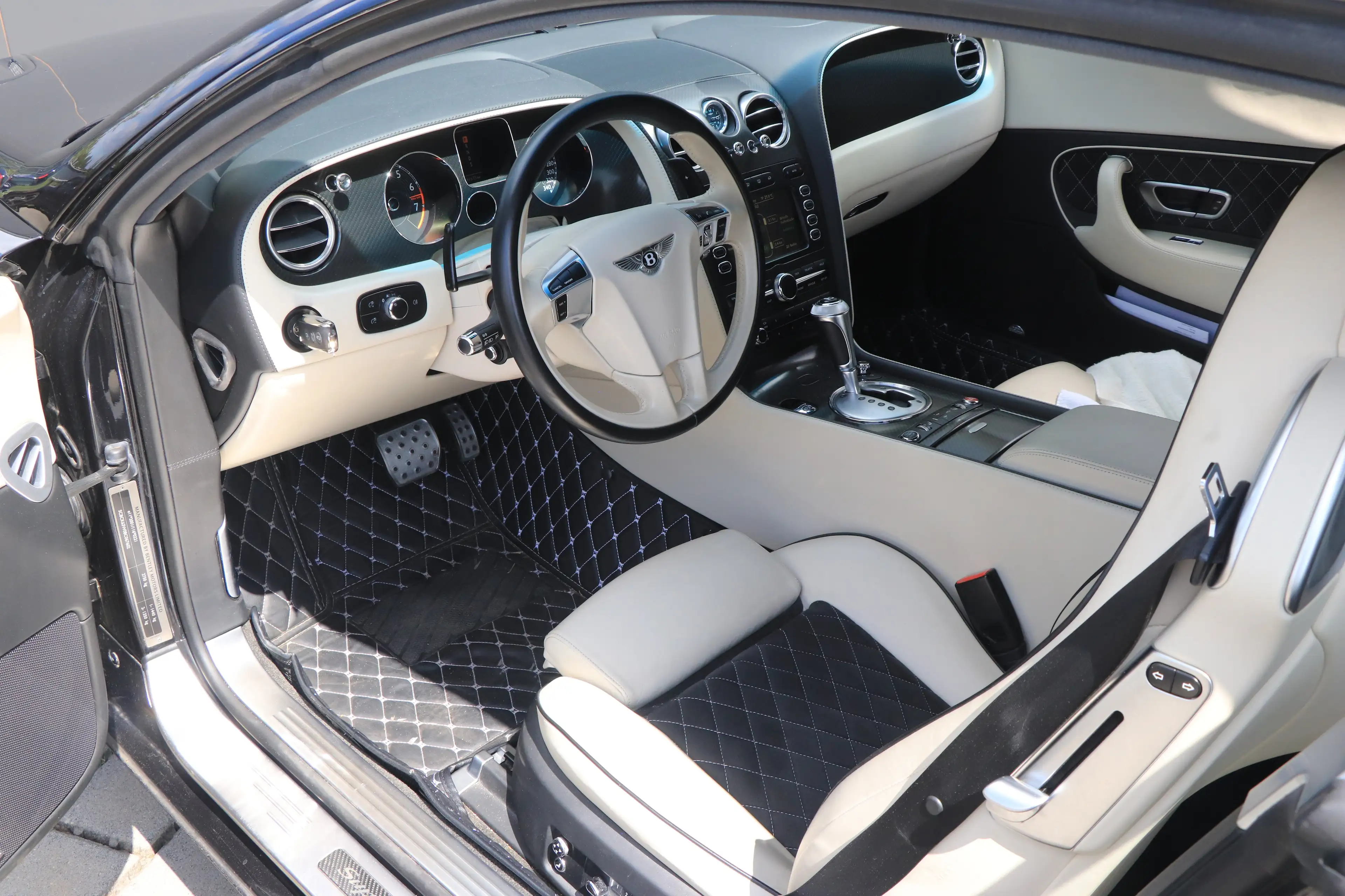 Bentley Continental Supersports selten 1 of 1200 — photo 12