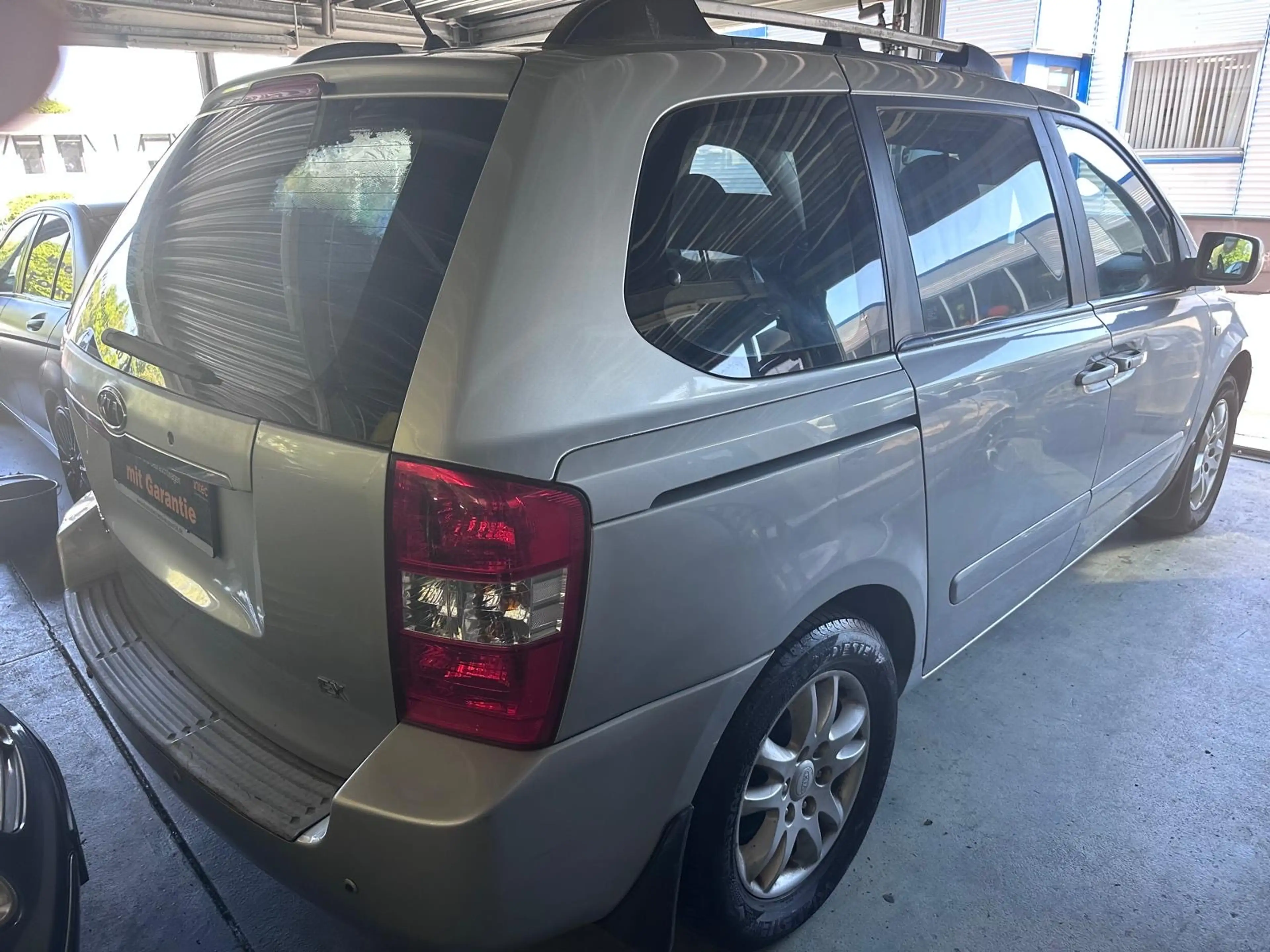Kia Carnival 2.9 CRDi VGT EX Basis Automatik — photo 5