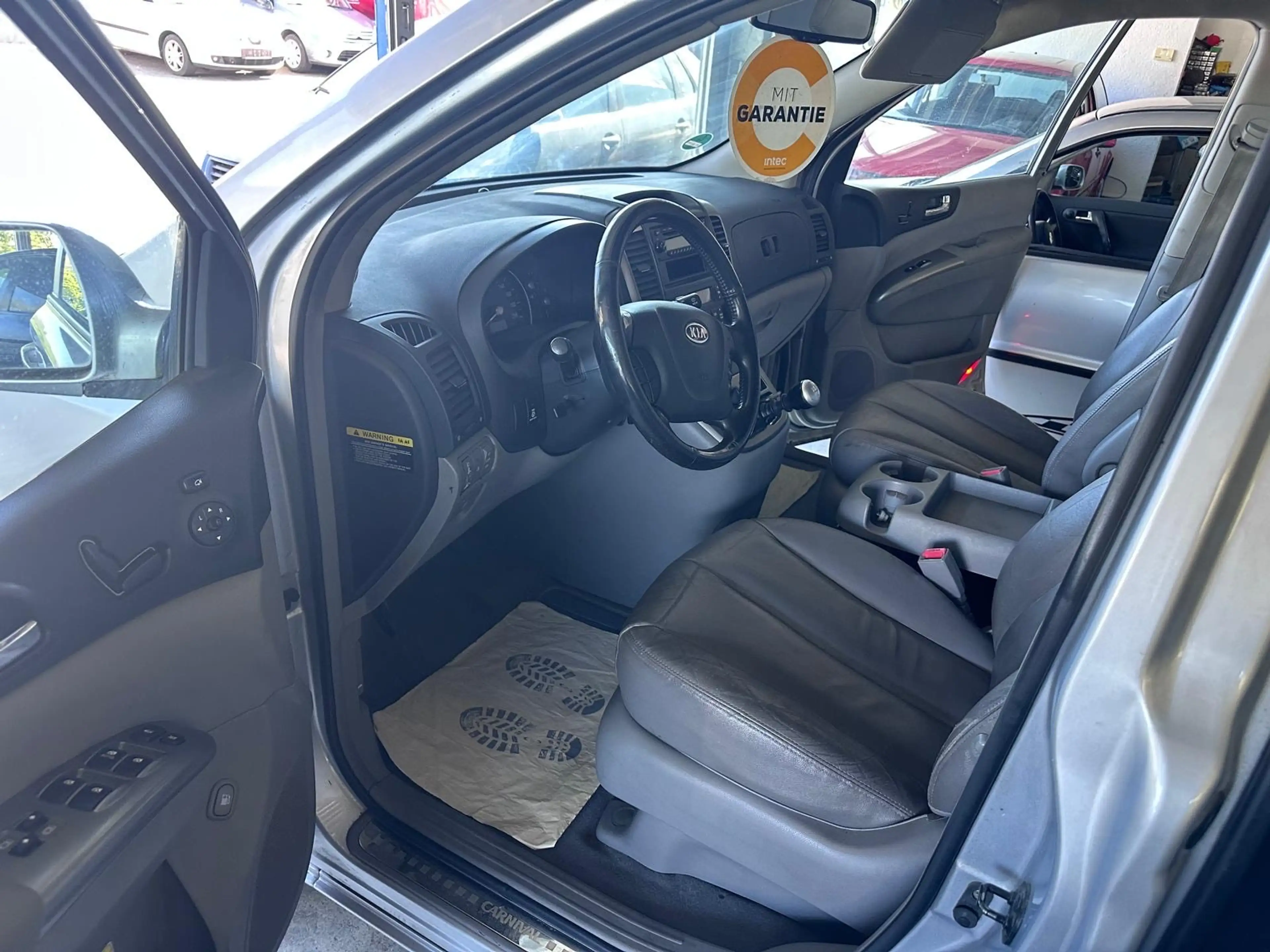 Kia Carnival 2.9 CRDi VGT EX Basis Automatik — photo 7
