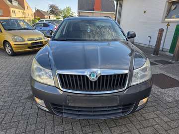 Octavia SW 1.6 CR TDi  Elegance DPF