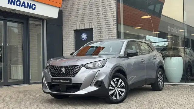 Peugeot E-2008 view 2