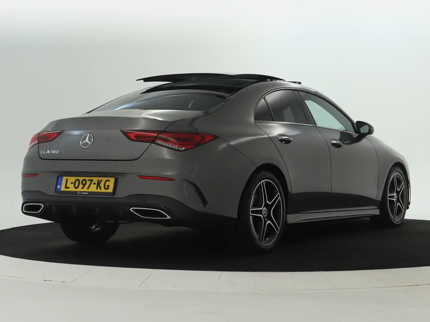 Mercedes-Benz CLA 180 Business Solution AMG | Panoramadak | Memory | Key Gris - 2