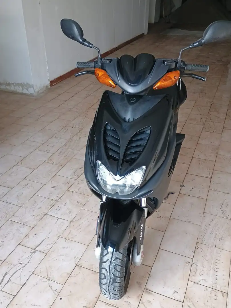 Yamaha Aerox Nero - 2