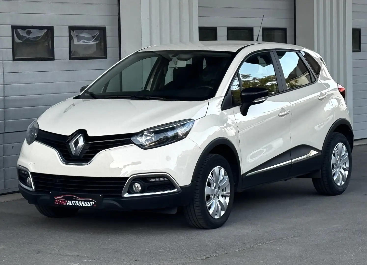 Renault Captur 0.9 TCe/Benzine/Navi/Cruise/Airco/Euro6b/Garantie Beige - 1