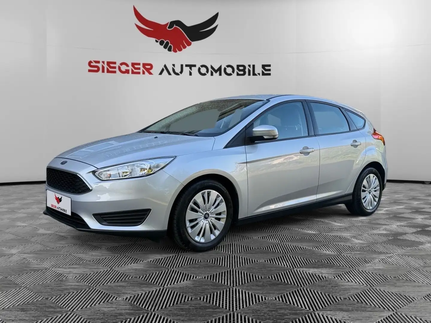 Ford Focus FOCUS LIM. TREND, ERST 29 TKM, 1. HAND, KLIMA Silber - 1