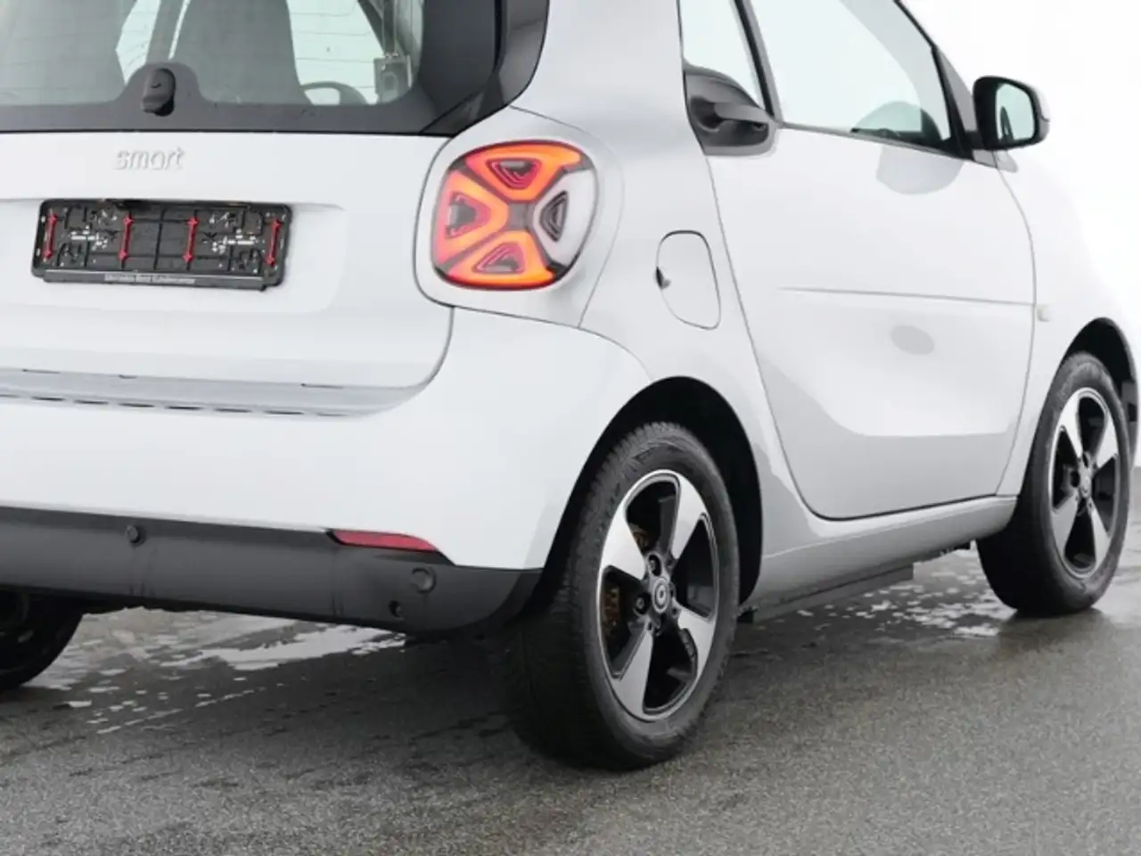 smart forTwo 2024 — фото 10
