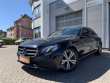 E220d Limousine Standhzg+Navi+LED+Ambiente
