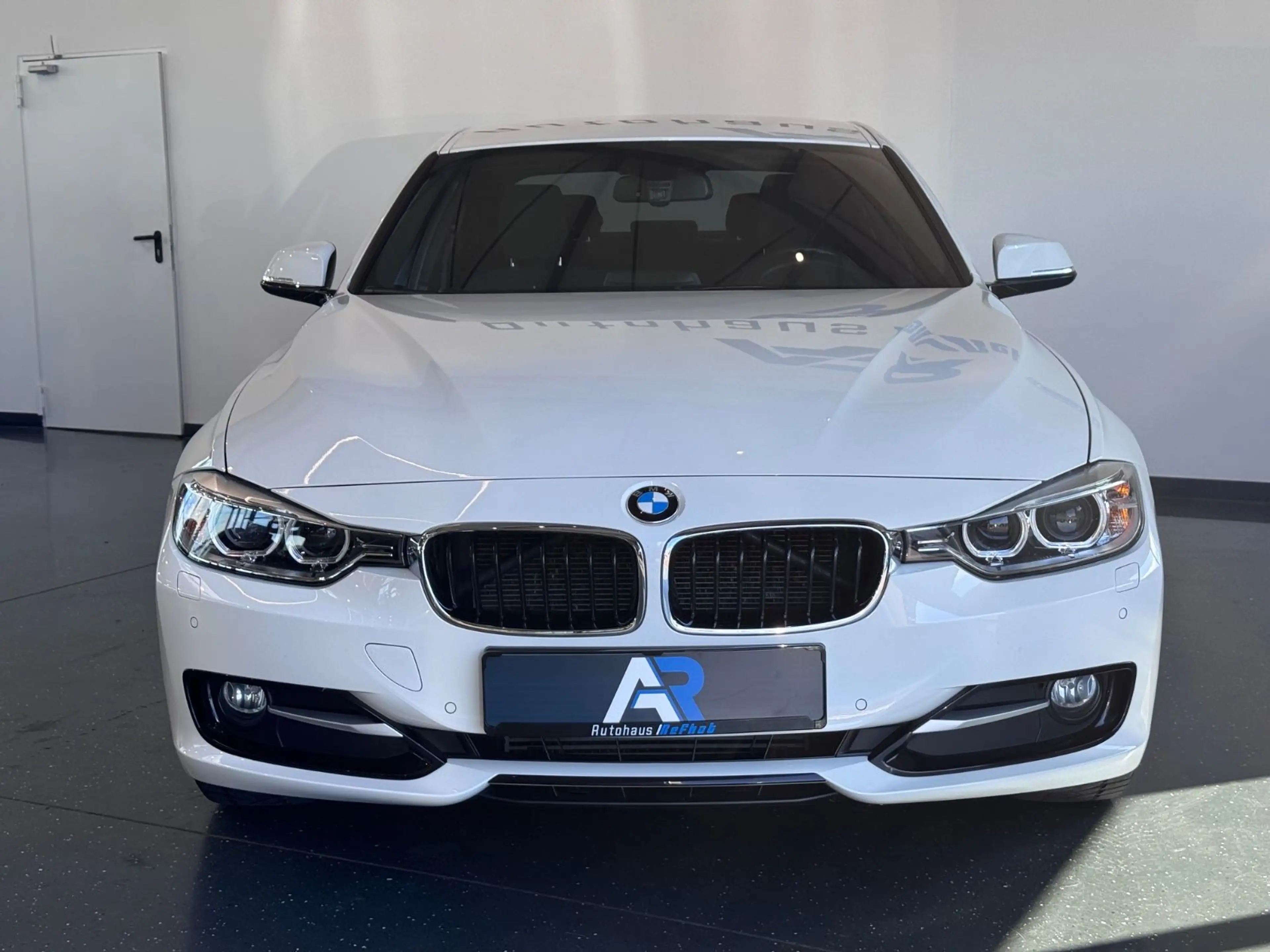 BMW 316 i 3 Limousine*PDC*SHZ*XENON*NAVI* — photo 4