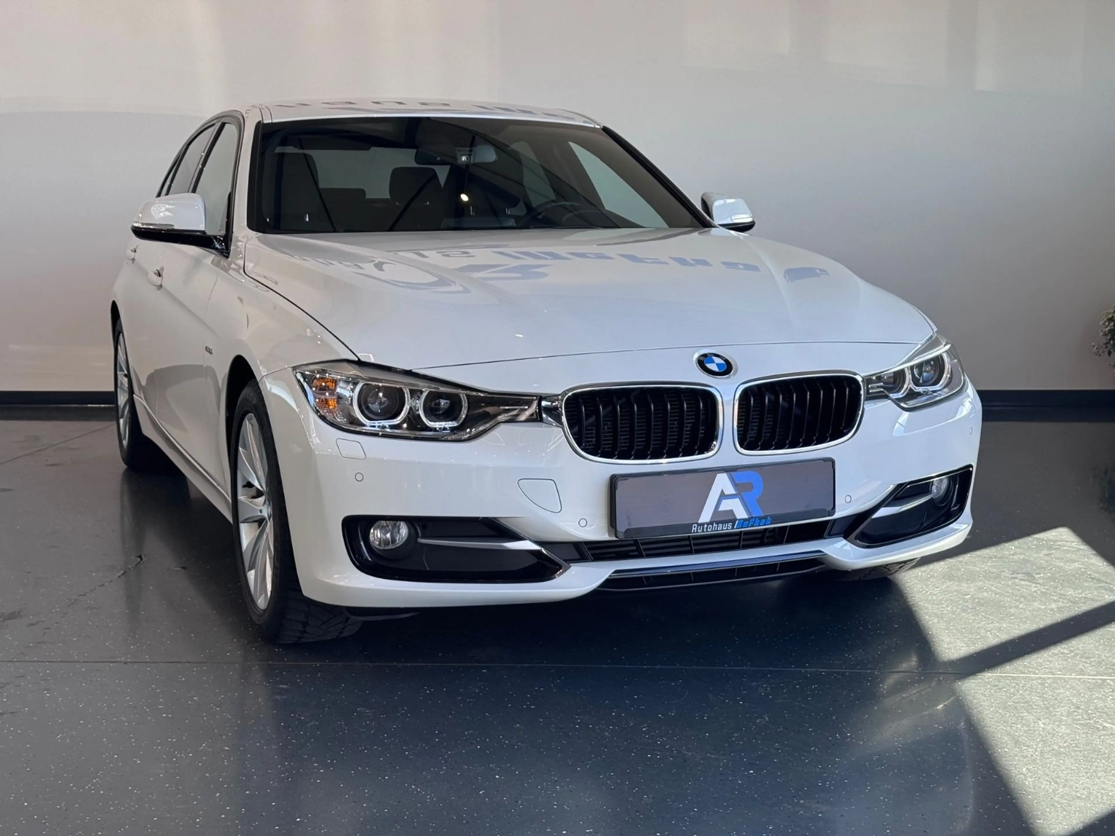 BMW 316 i 3 Limousine*PDC*SHZ*XENON*NAVI* — photo 5