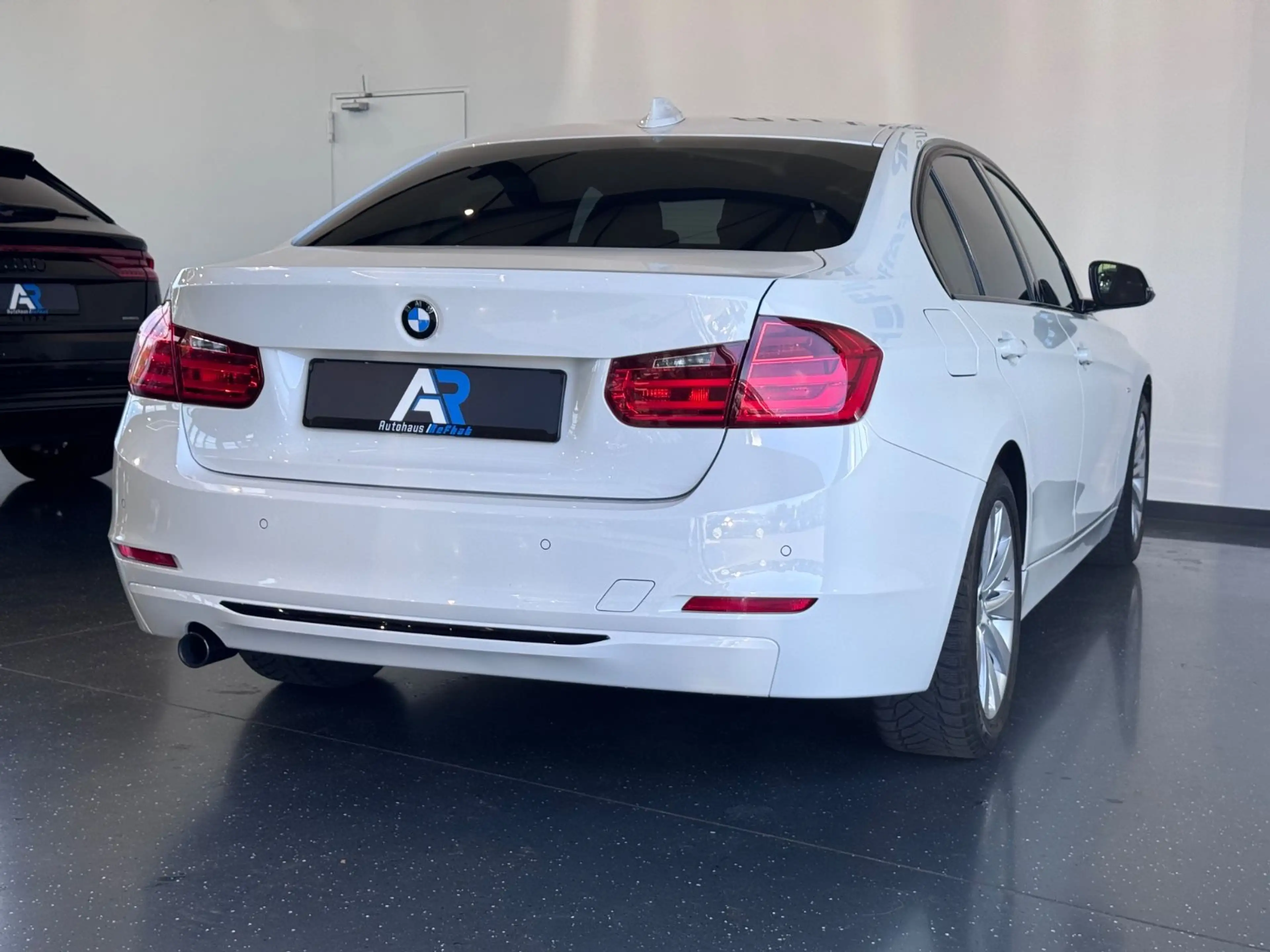BMW 316 i 3 Limousine*PDC*SHZ*XENON*NAVI* — photo 7