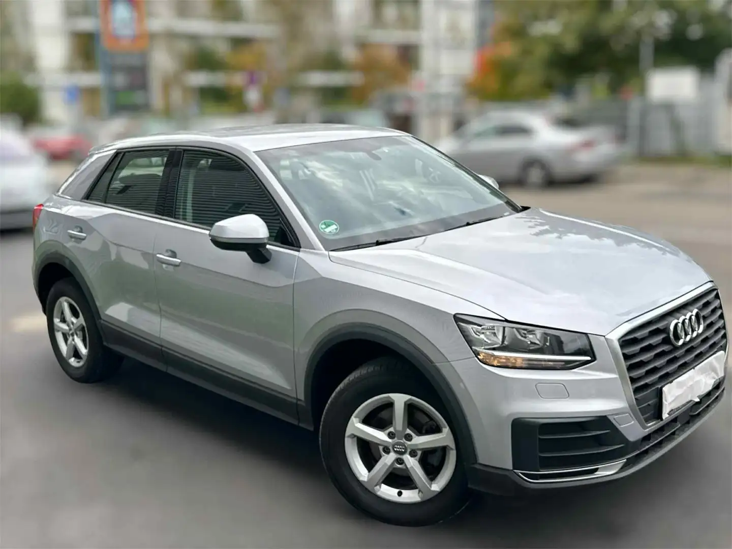 Audi Q2 Q2 35 TFSI S tronic Silber - 2