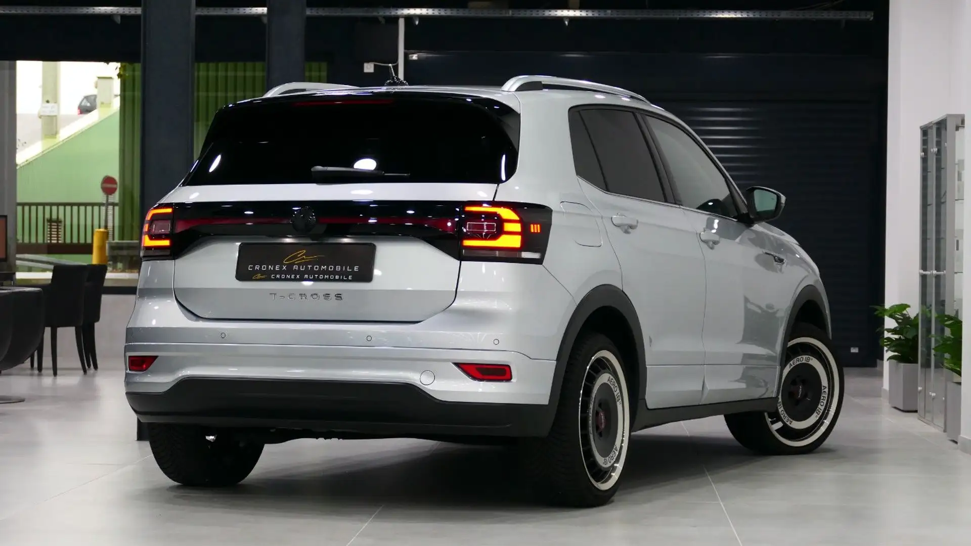 Volkswagen T-Cross R-Line*RFK*LED*Navi*ACC*CarPlay*Dig.Tach Plateado - 2