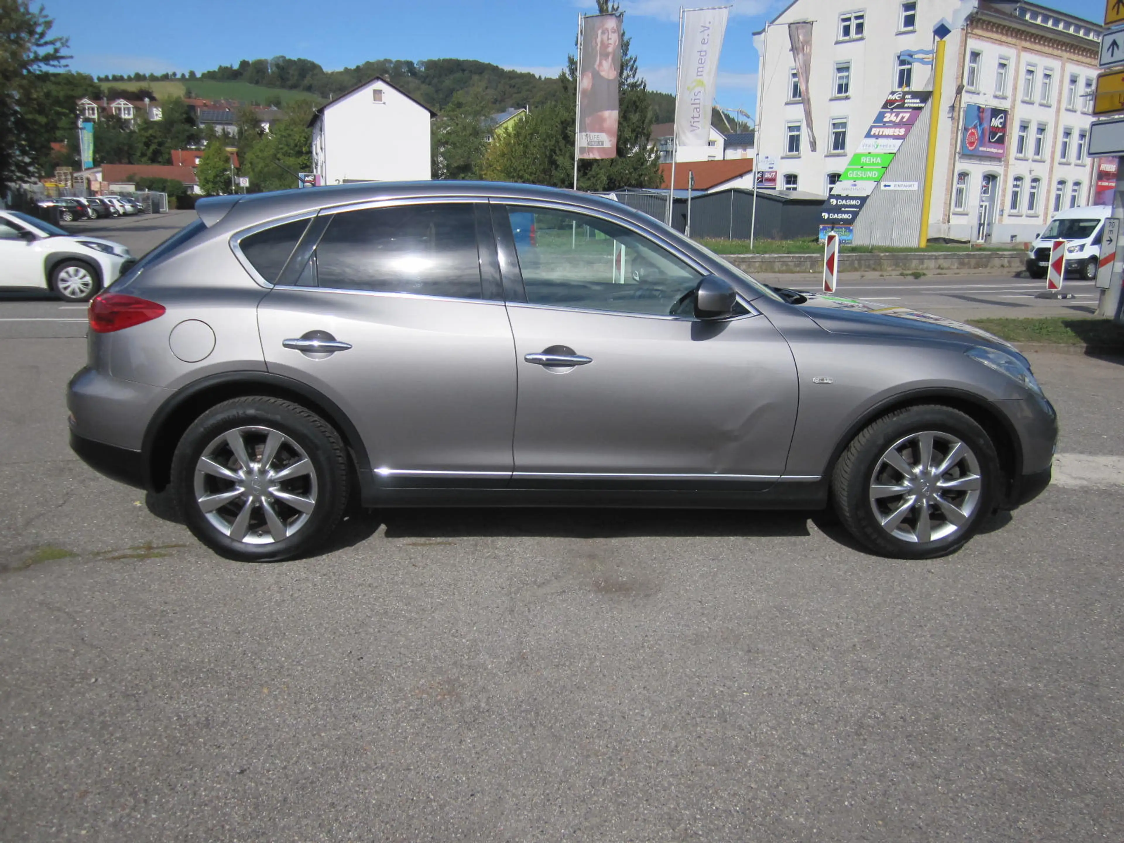 Infiniti EX37 GT Premium ~ Allrad ~ Navi ~ Automatik — photo 5