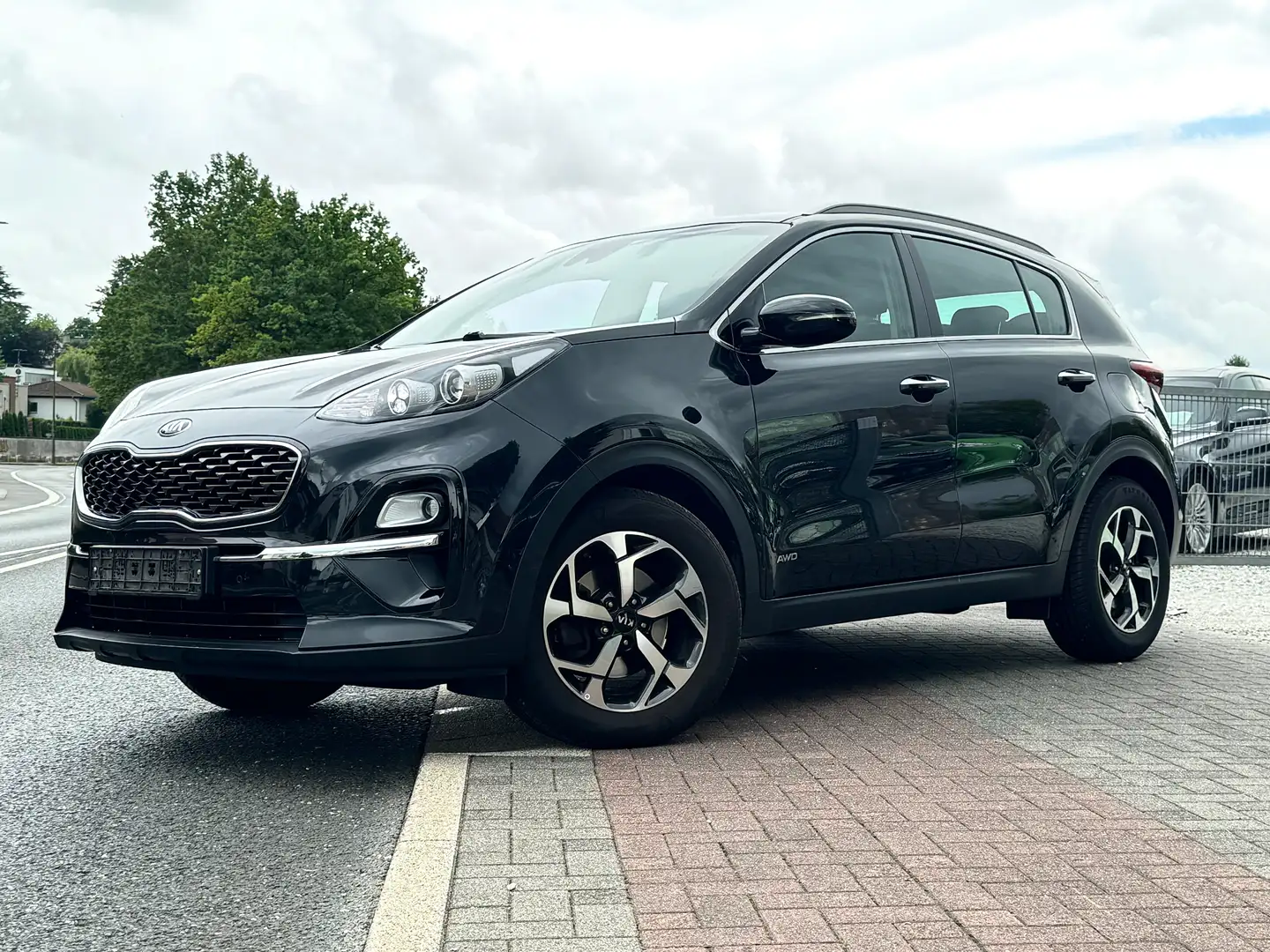 Kia Sportage Vision 4WD Rkam Navi Unfallfrei Spurhalte TopZusta Negro - 1