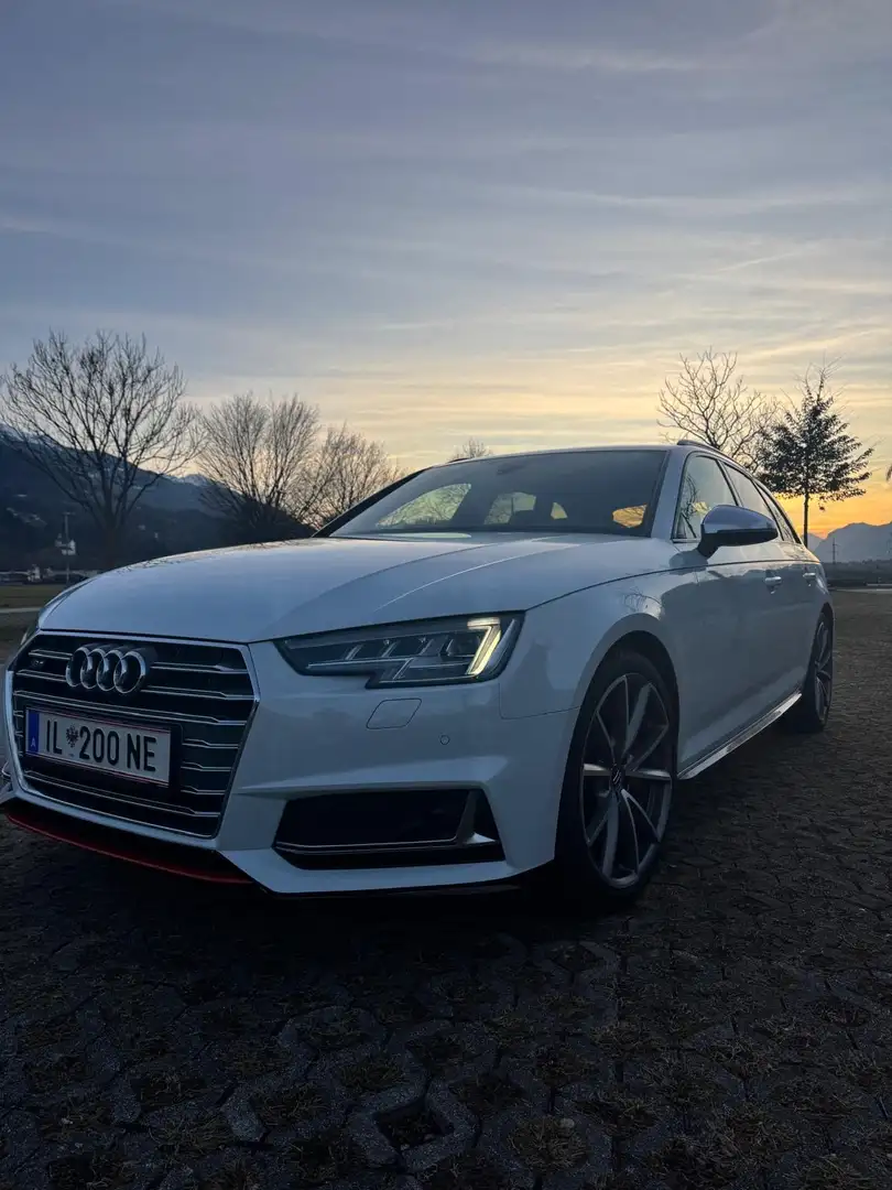 Audi S4 Avant 3,0 TFSI quattro S-tronic - 1