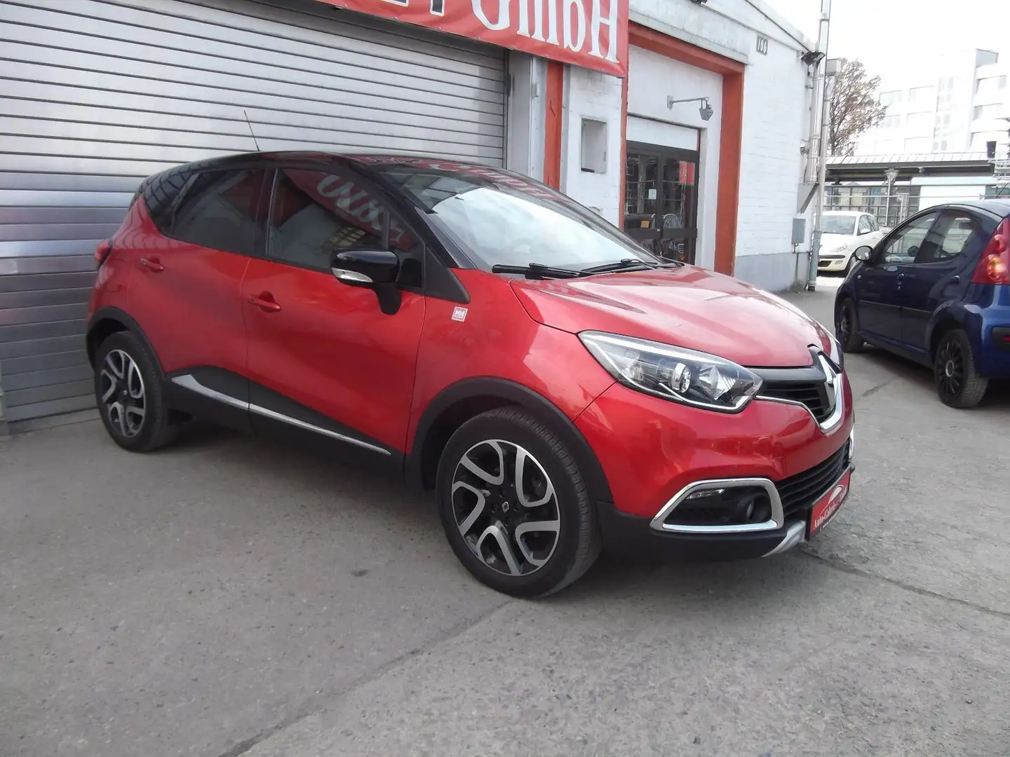 Renault Captur 1,2i Helly Hansen Autom, Navigation Noir - 2