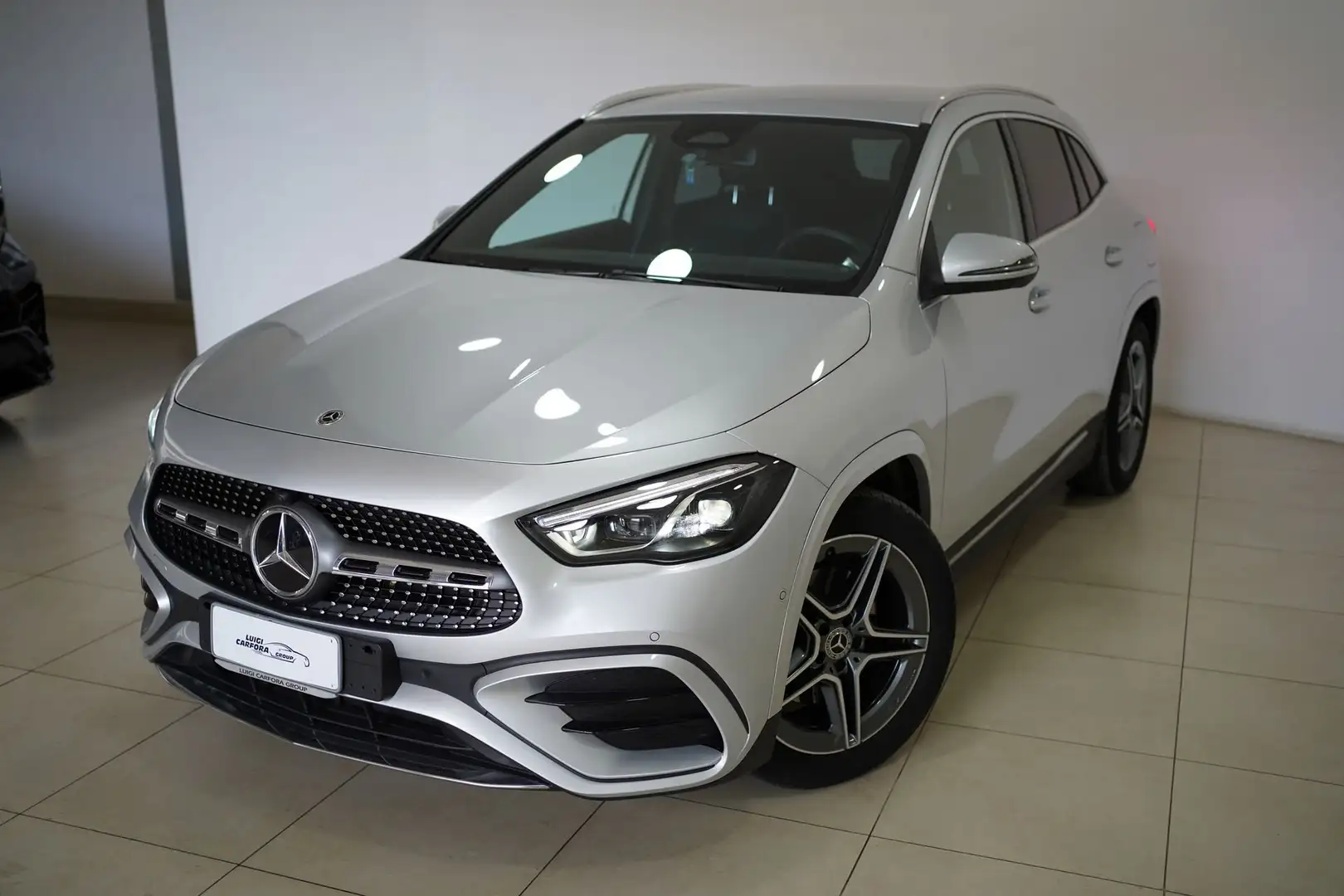 Mercedes-Benz GLA 200 200 d Automatic AMG Line Premium Argento - 1