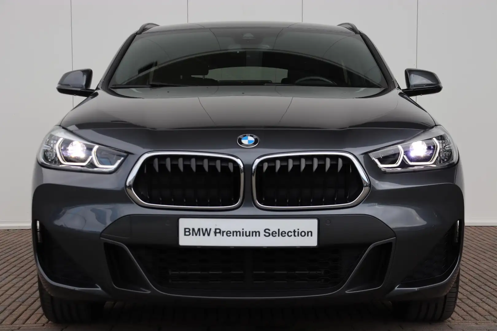 BMW X2 xDrive25e M Sport/ Achteruitrijcamera/ Sportstoele Gris - 2