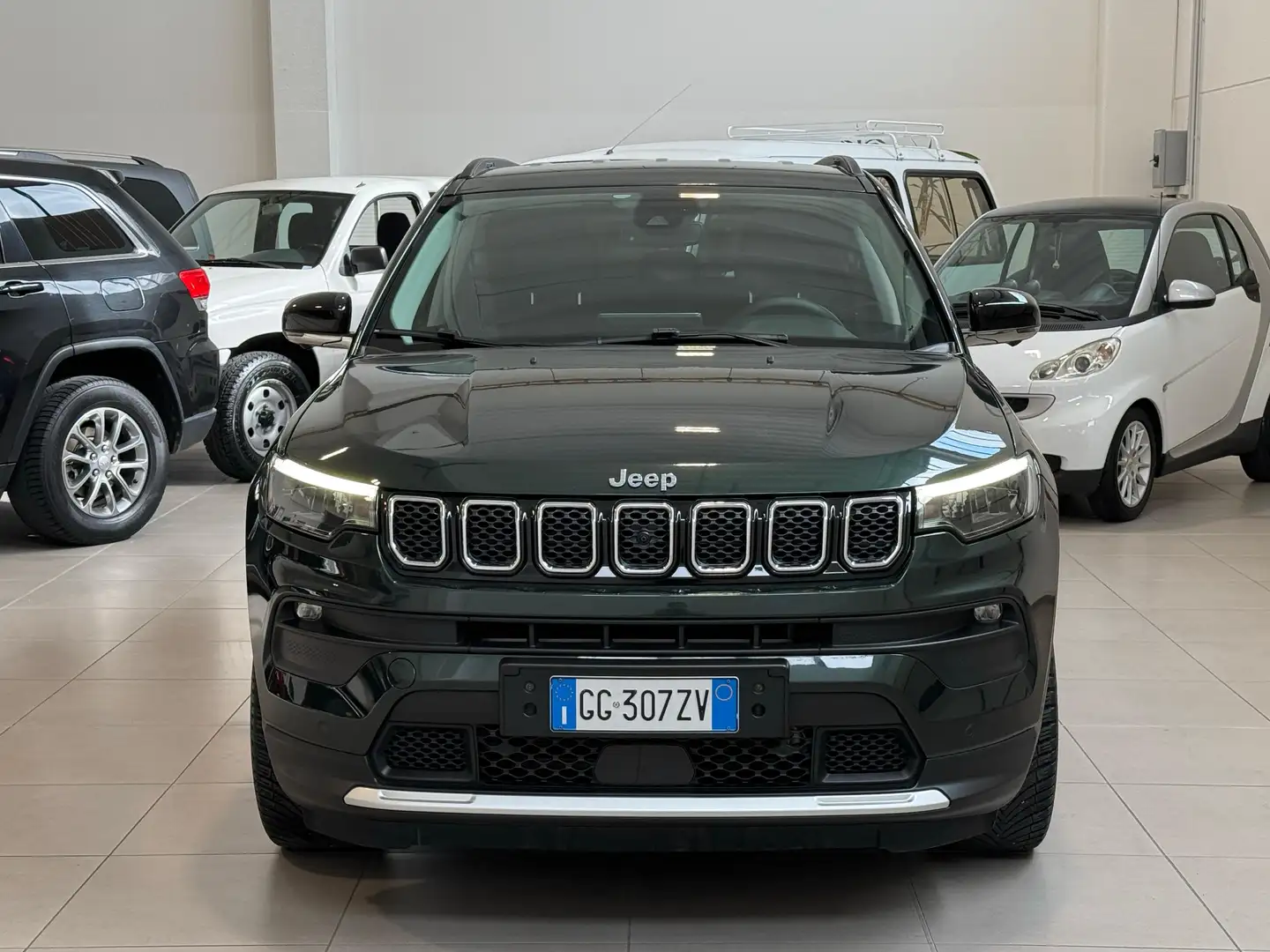 Jeep Compass 1.3 turbo t4 phev Limited 4xe auto Grün - 2