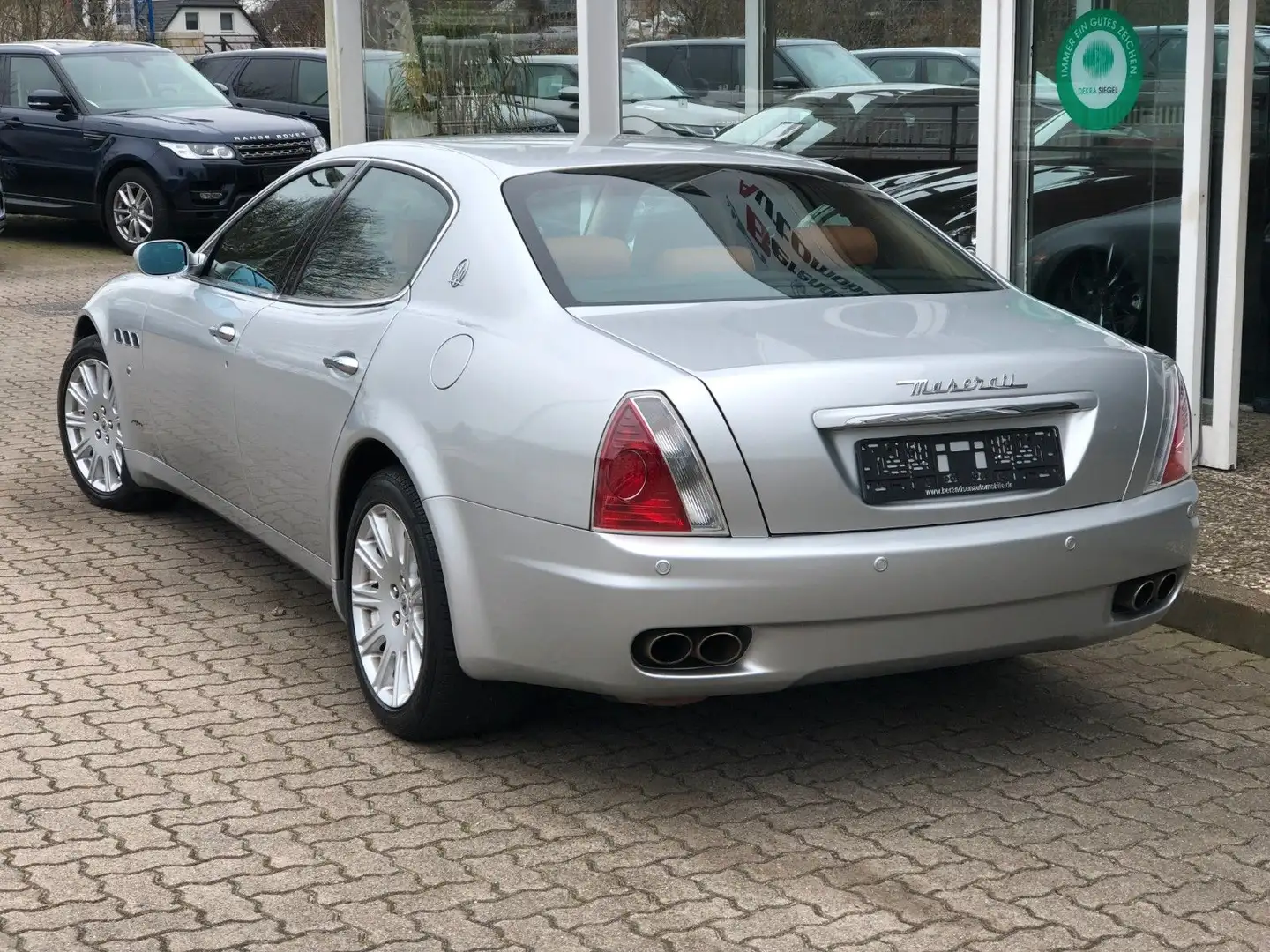 Maserati Quattroporte Srebrny - 2