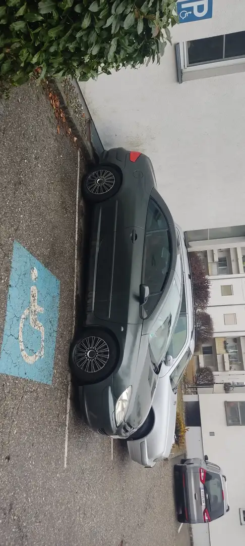 Peugeot 307 307 CC 1,6 16V Grau - 1