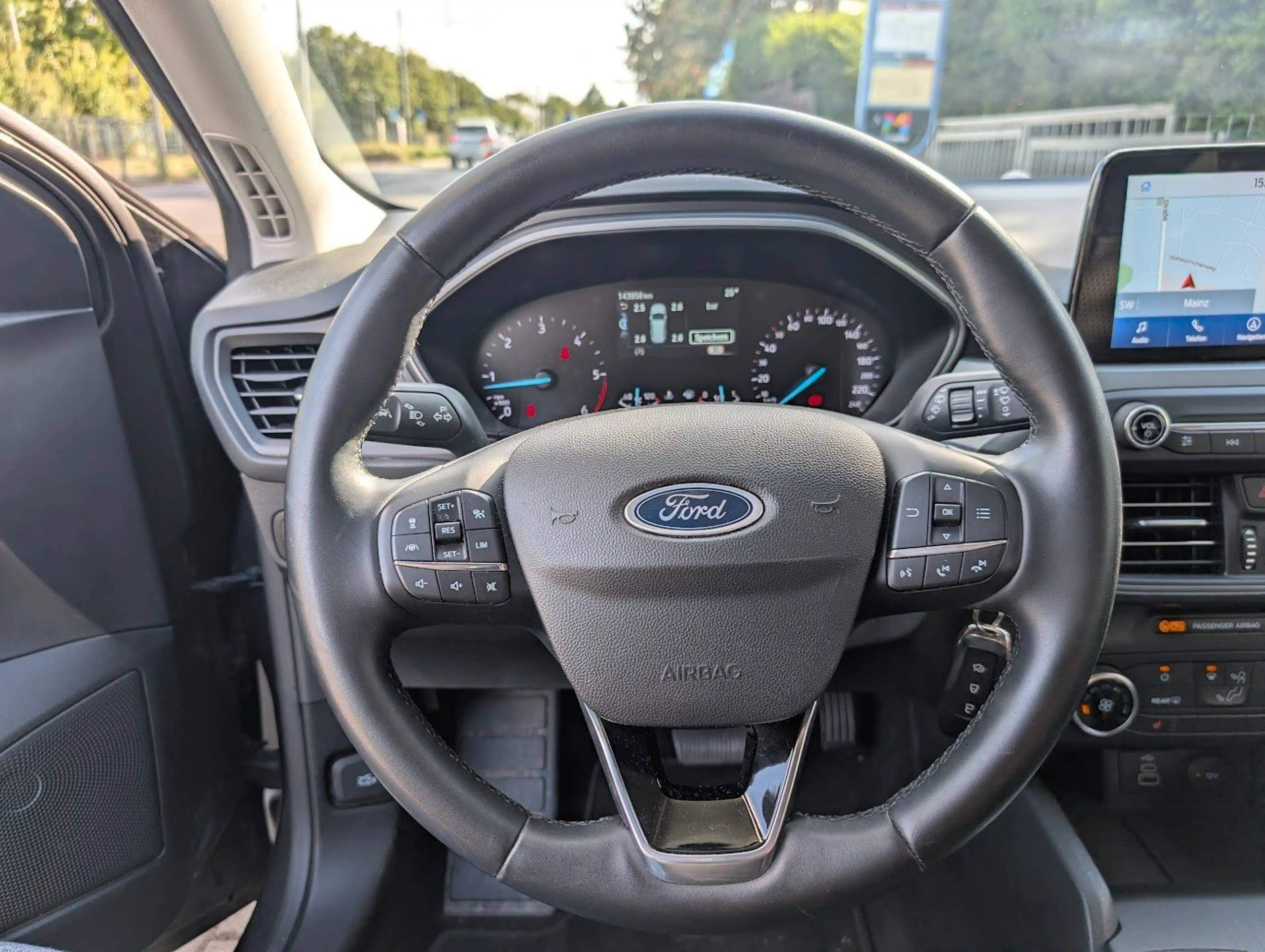 Ford Focus Turnier COOL&CONNECT NAVI. AHK. ACC. SHZ — photo 9