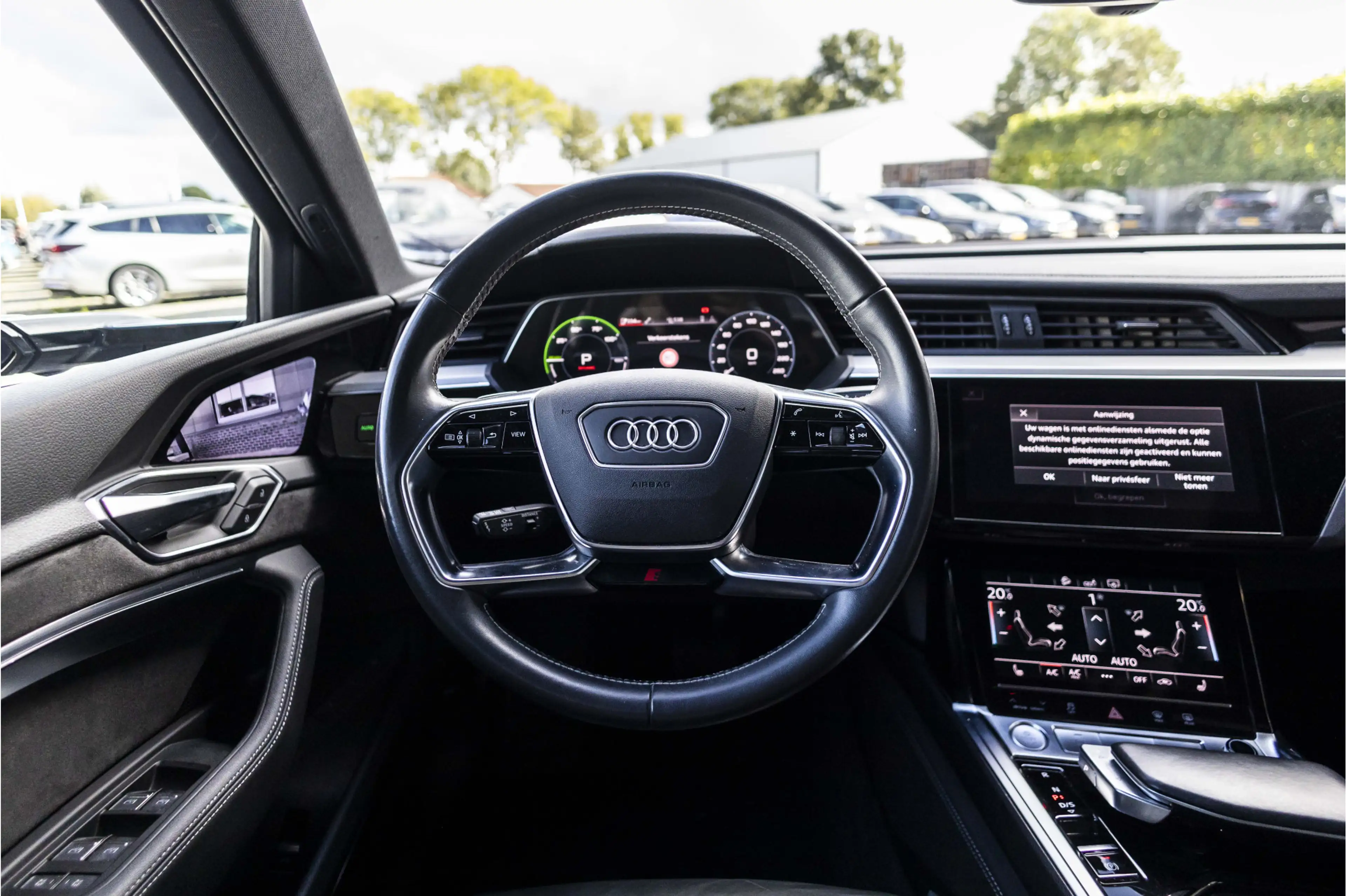 Audi e-tron e-tron 55 quattro advanced 95 kWh | SOH 91% | Pano — photo 7