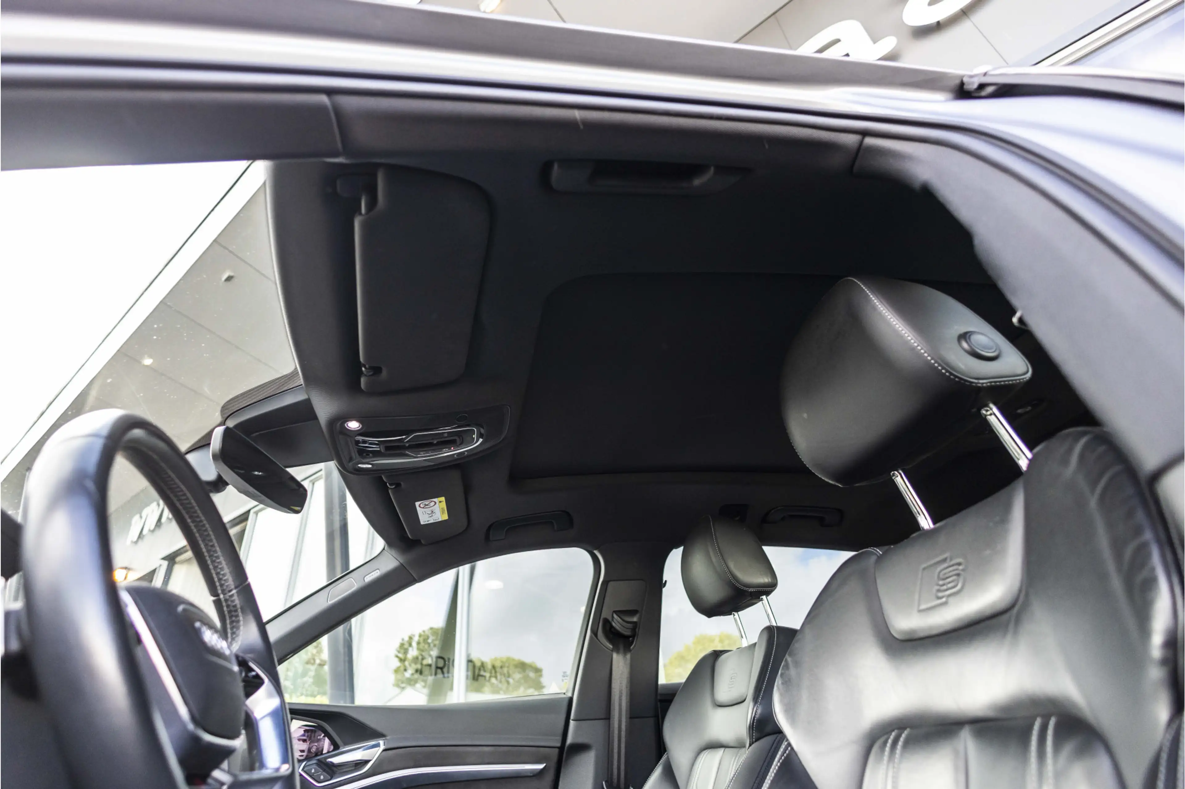 Audi e-tron e-tron 55 quattro advanced 95 kWh | SOH 91% | Pano — photo 14