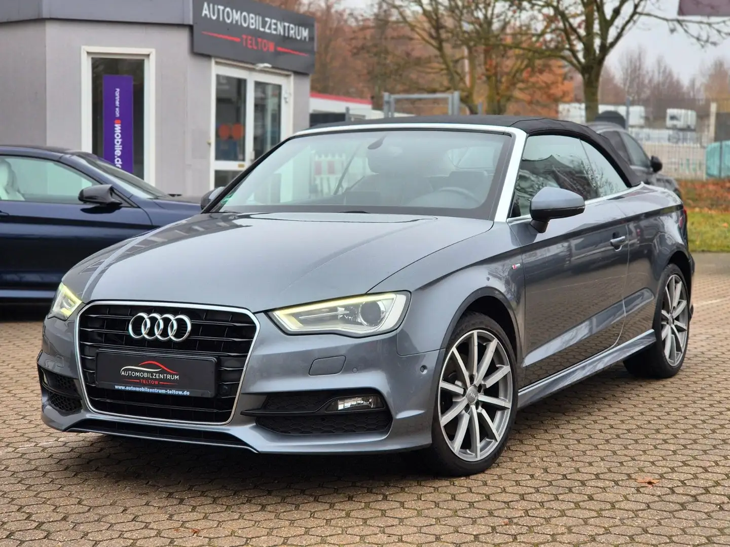 Audi A3 1.8 TFSI Cabrio S tronic S line B&O MMI+ NAVI Grau - 1