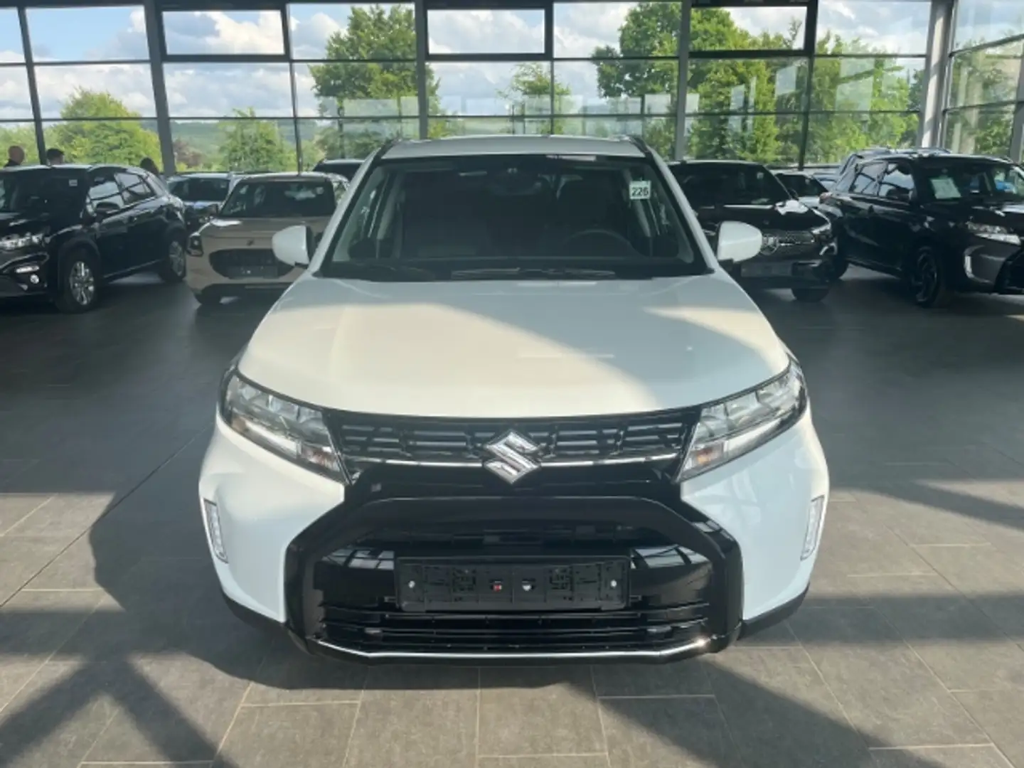 Suzuki Vitara 1.4 Comfort Navi LED Kamera ACC SitzHZG Keyless Kl Blanc - 2