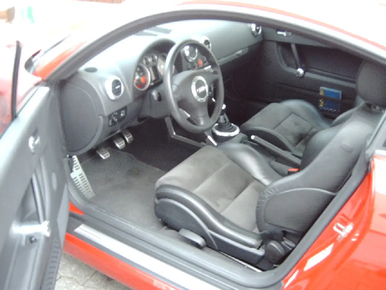 Audi TT Coupe 1.8 T quattro, foto 6