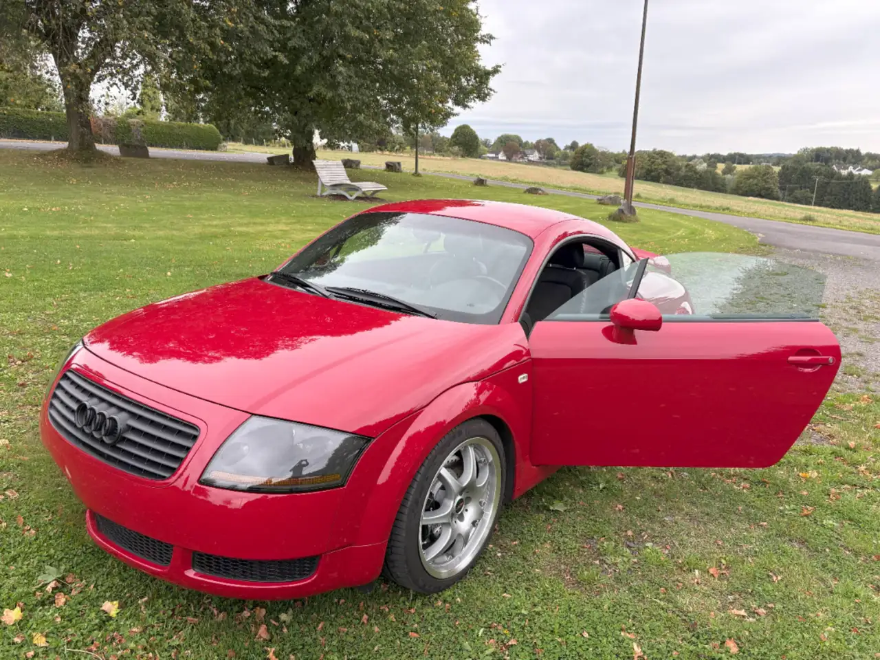 Audi TT Coupe 1.8 T quattro, foto 3