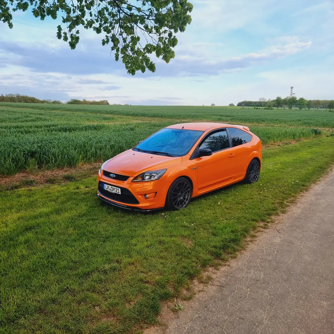 Ford Focus 2.5 ST Orange - 1