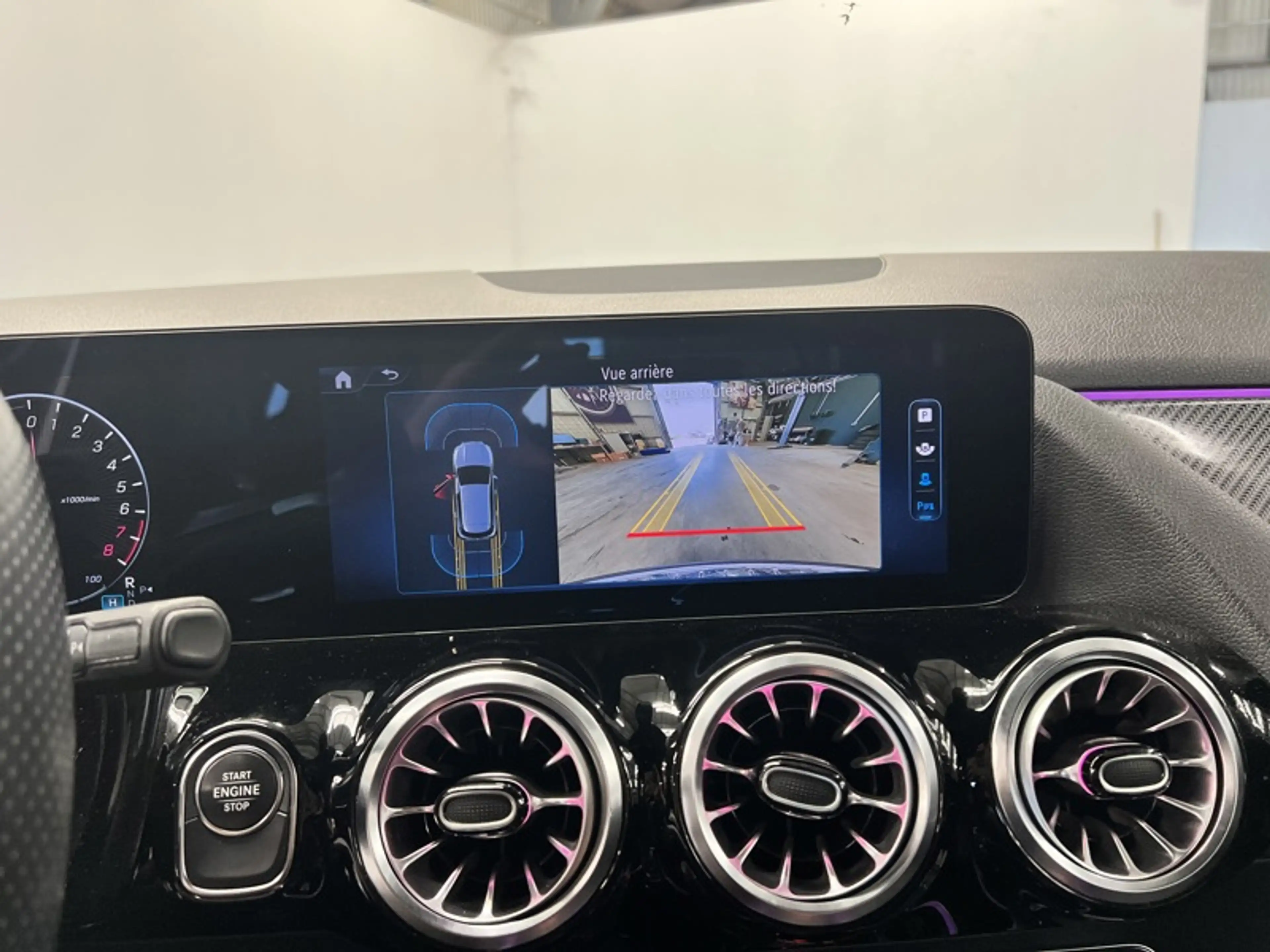 Mercedes-Benz GLA 250 e AMG Pack Night — photo 13