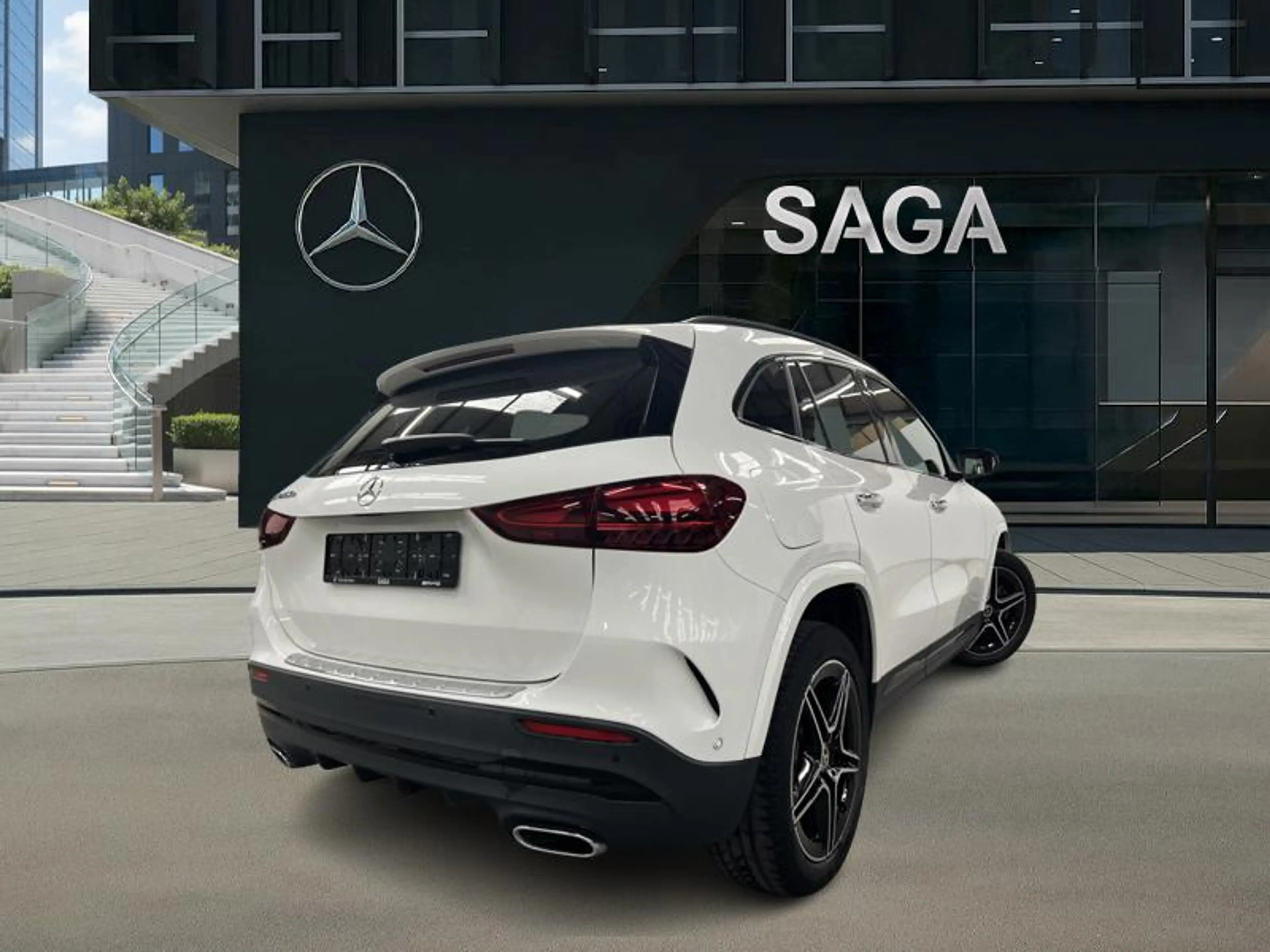 Mercedes-Benz GLA 250 e AMG Pack Night — photo 2