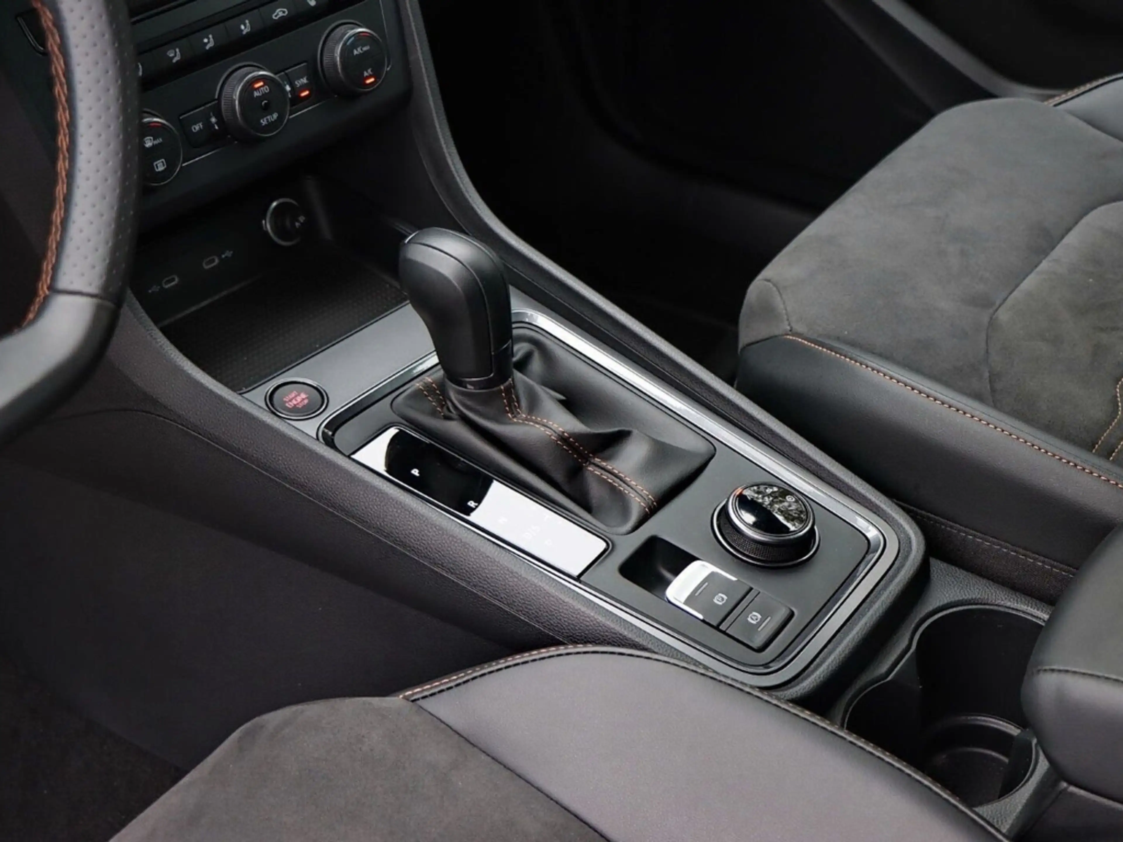 CUPRA Ateca 1.5 TSI DSG AHK/NAVI/LED/RÜCKFK/SHZ — photo 12