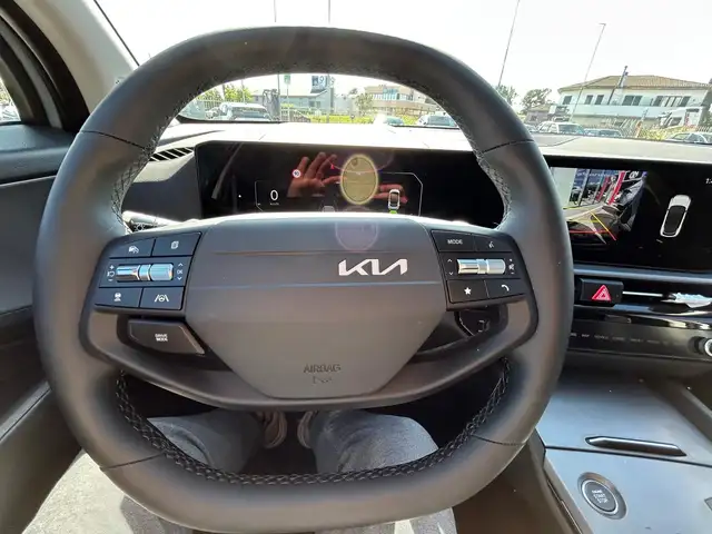 Kia Sportage view 8